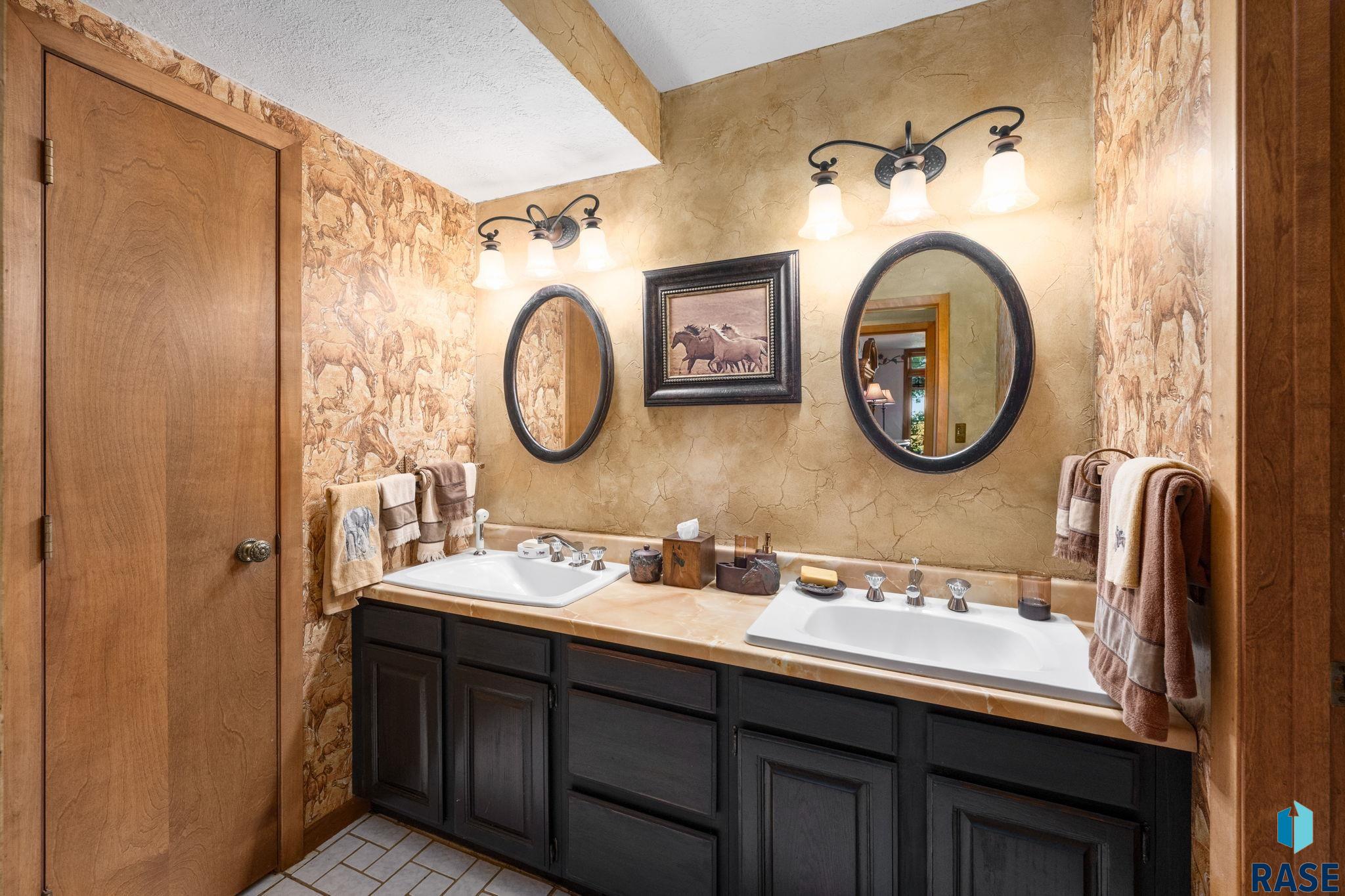 main property photo 68