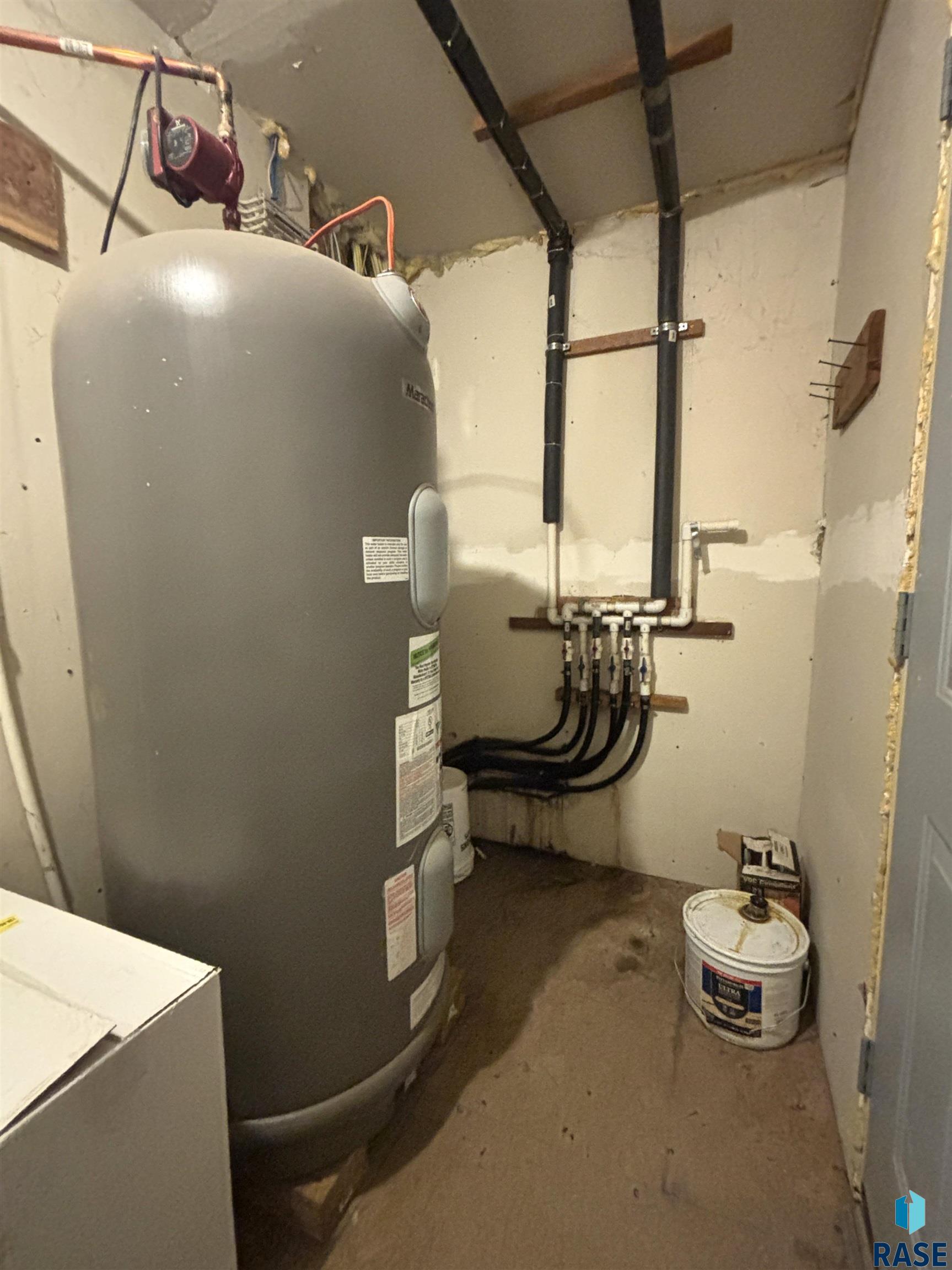 main property photo 48
