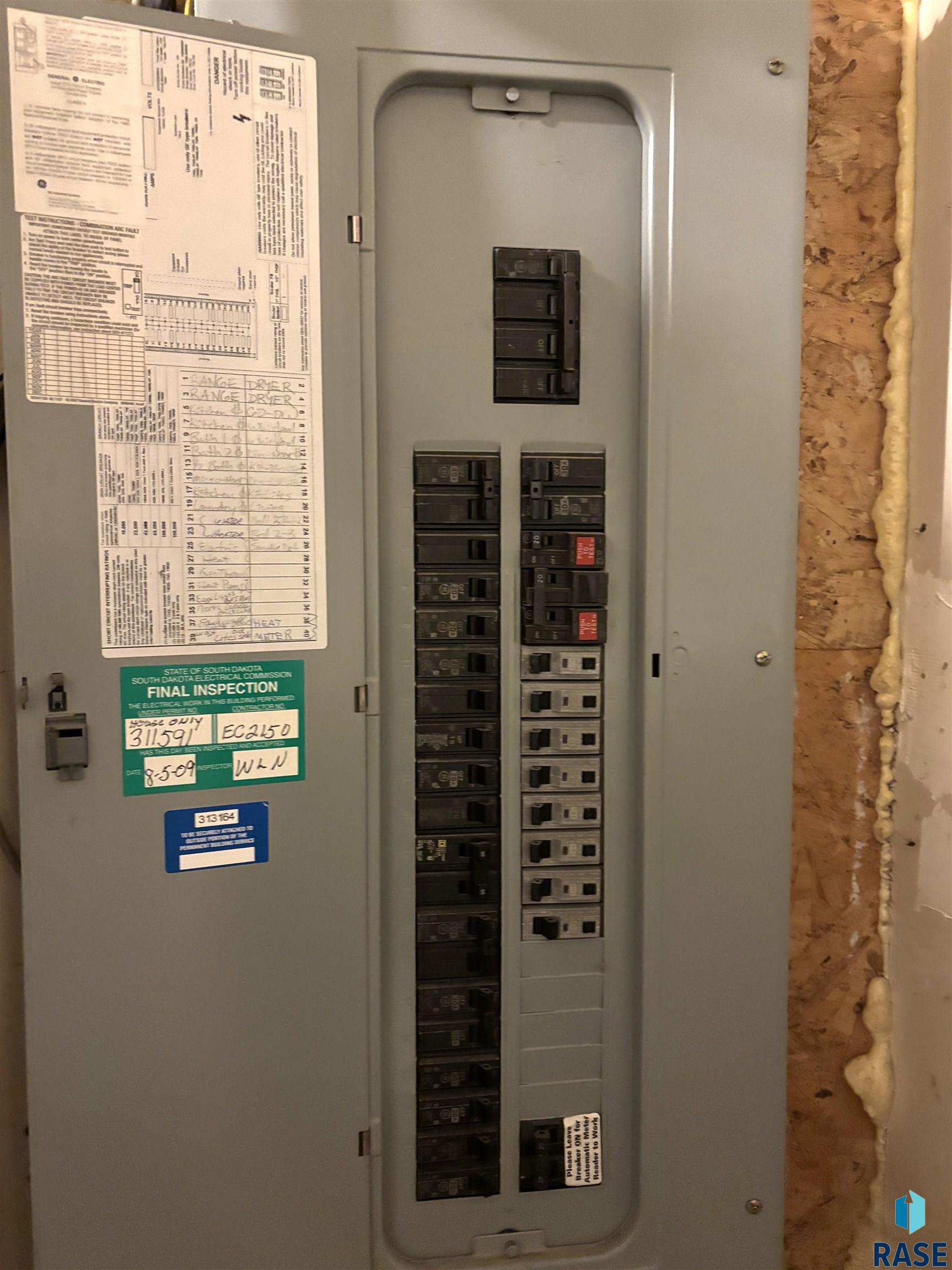 main property photo 50