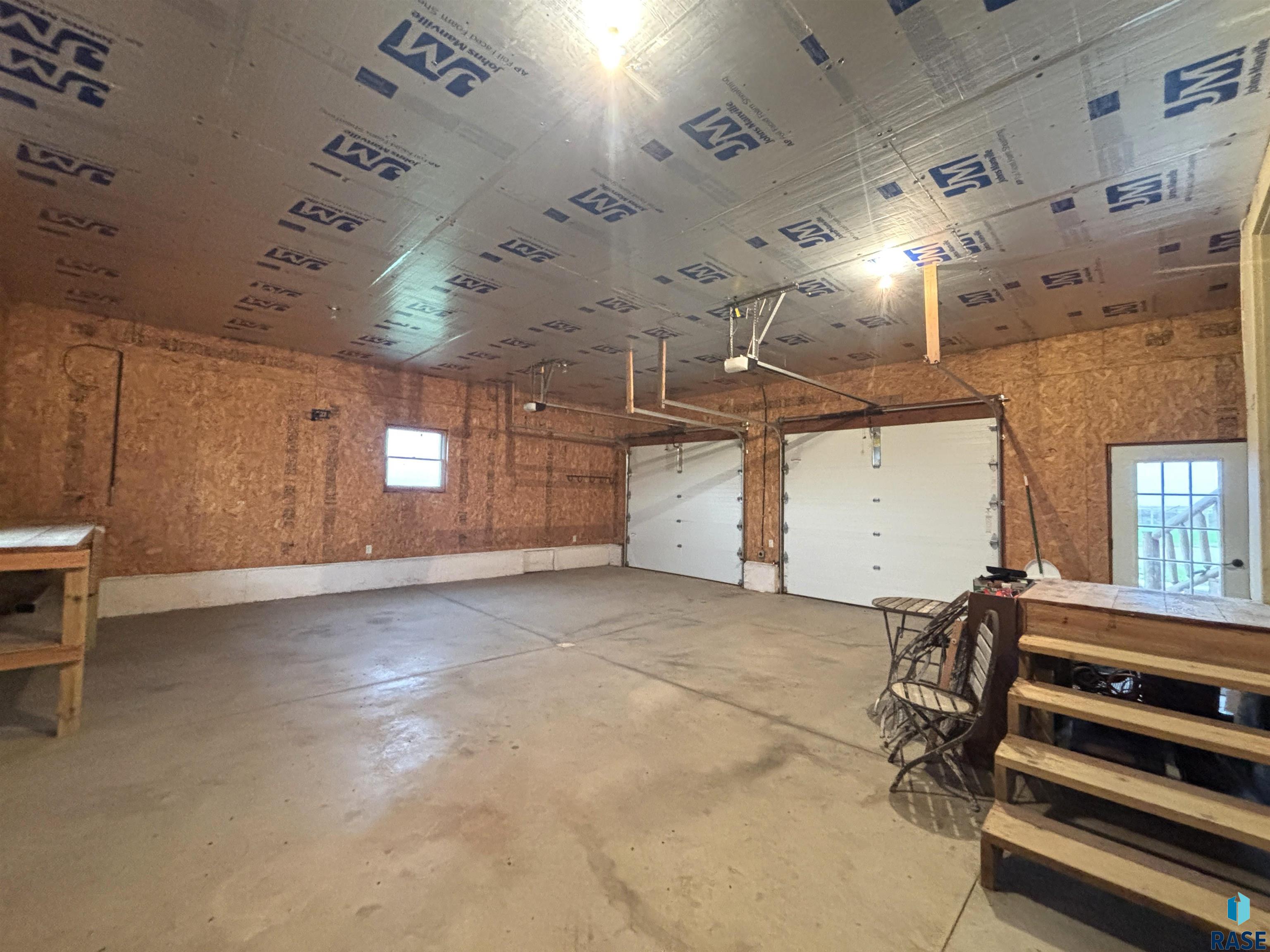 main property photo 51