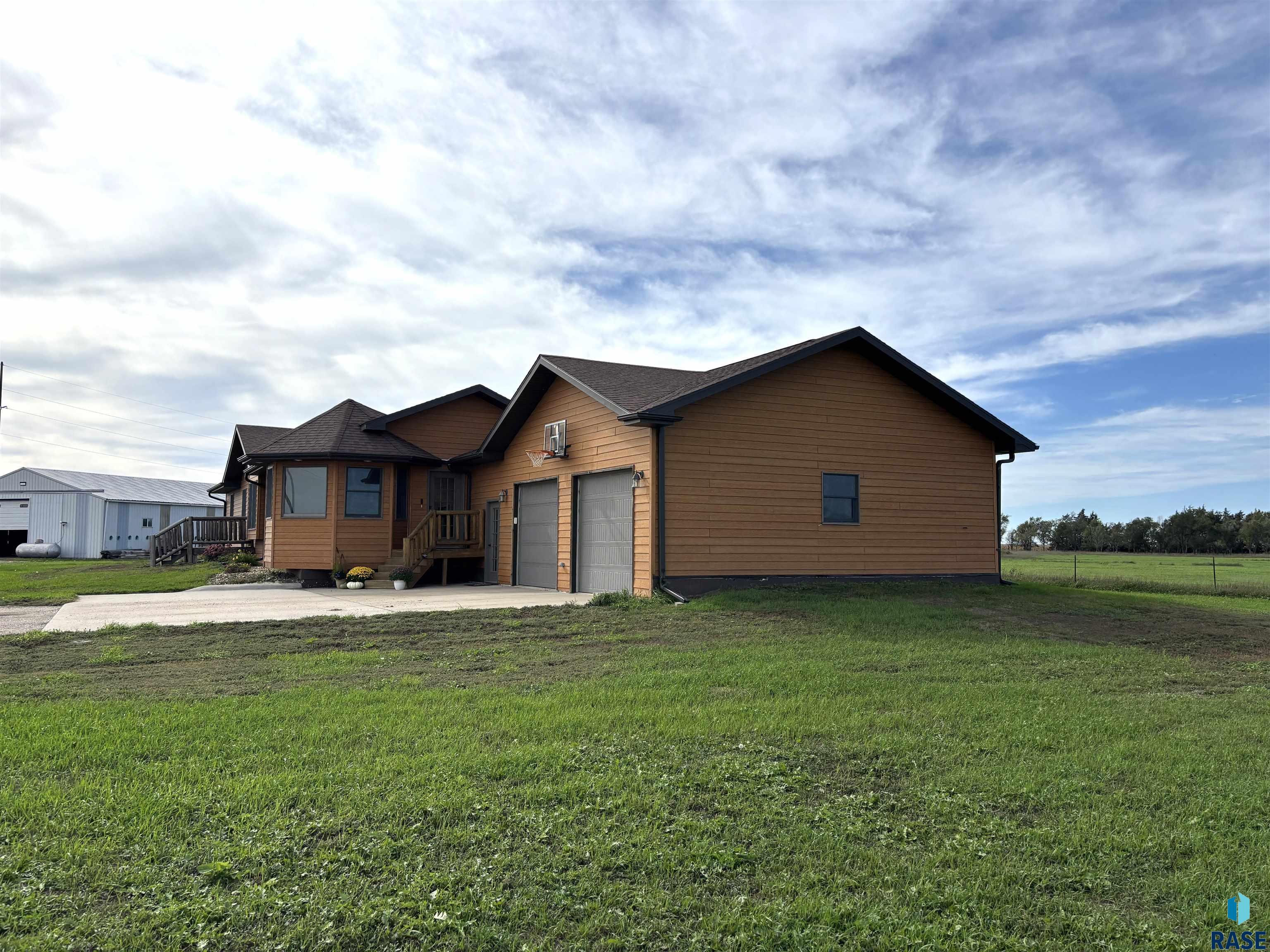main property photo 53