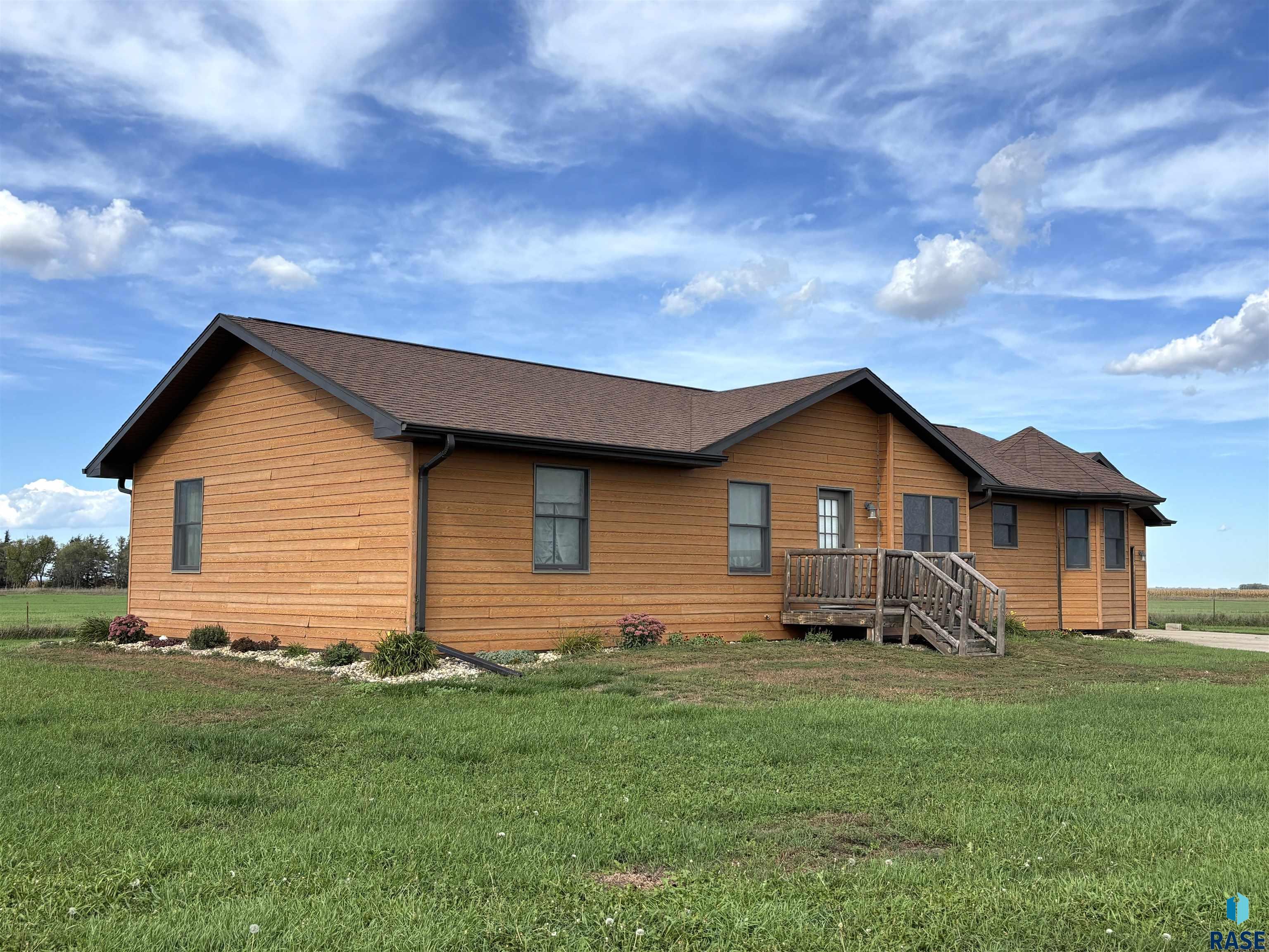main property photo 57