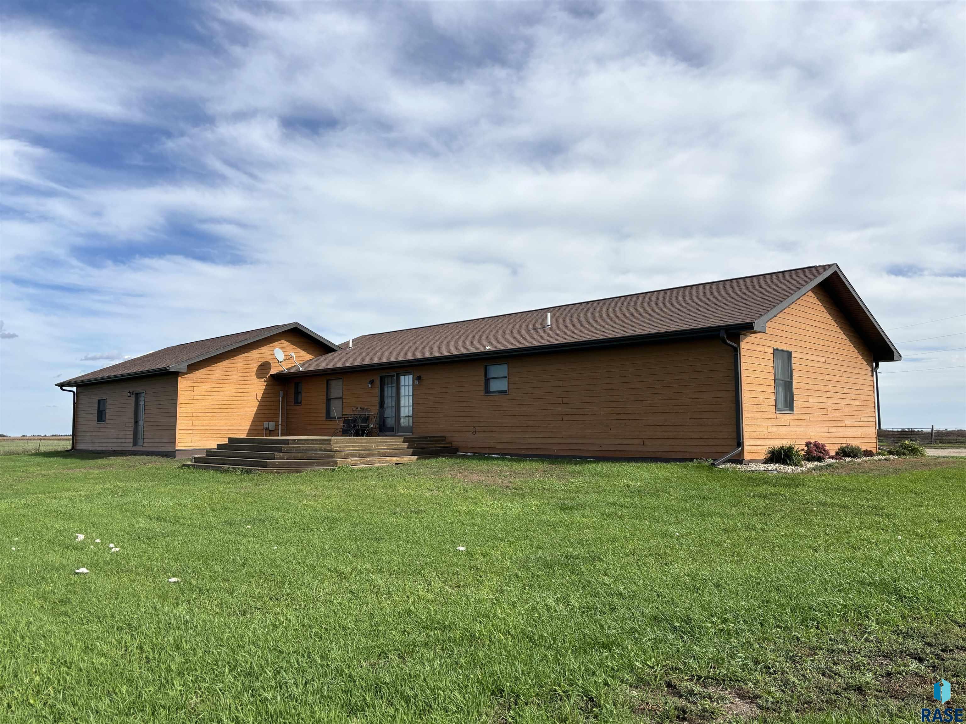 main property photo 58