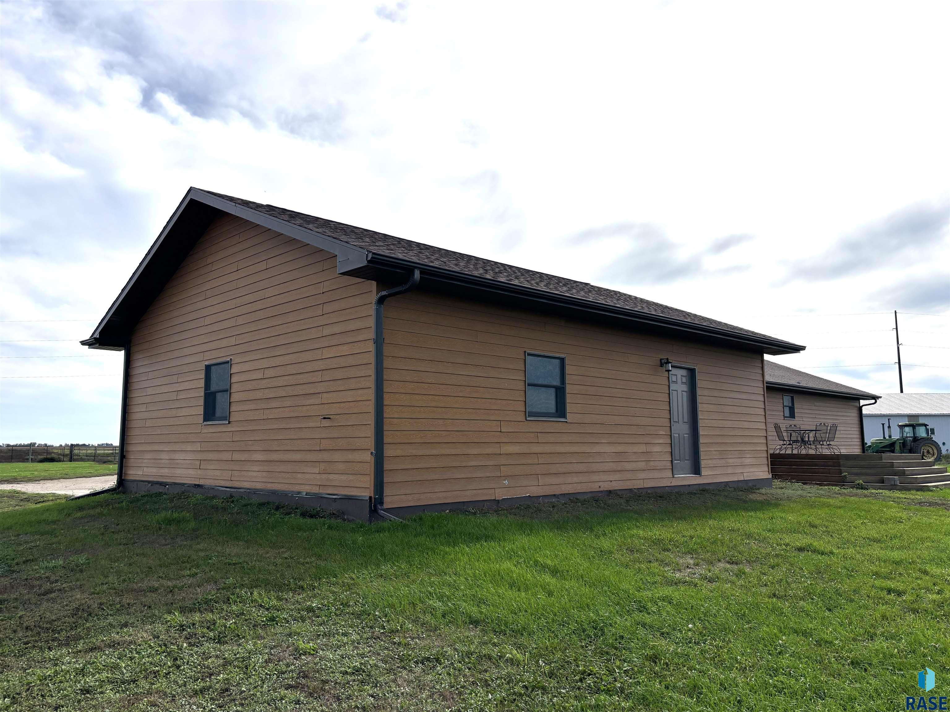 main property photo 62