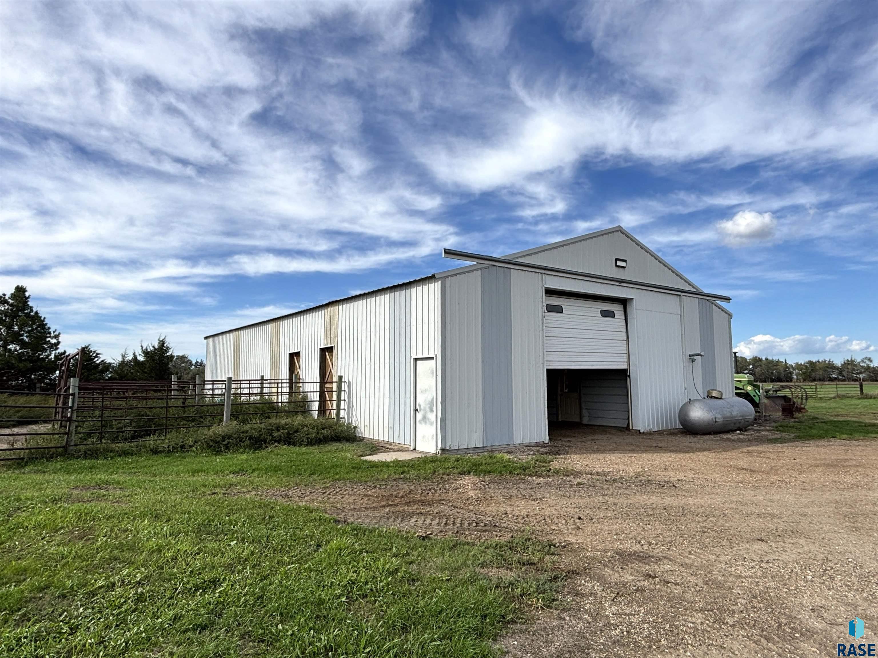 main property photo 66