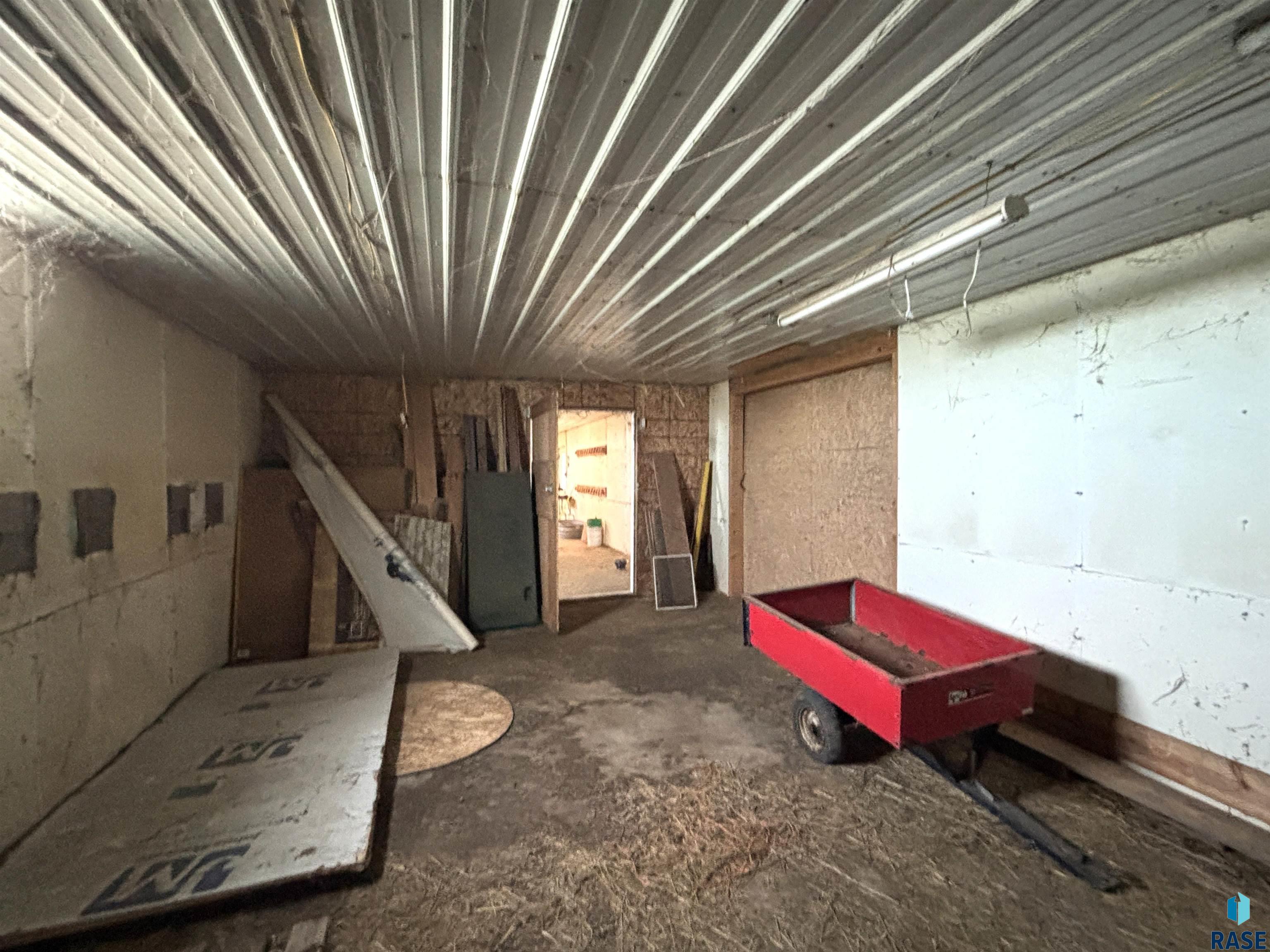 main property photo 76