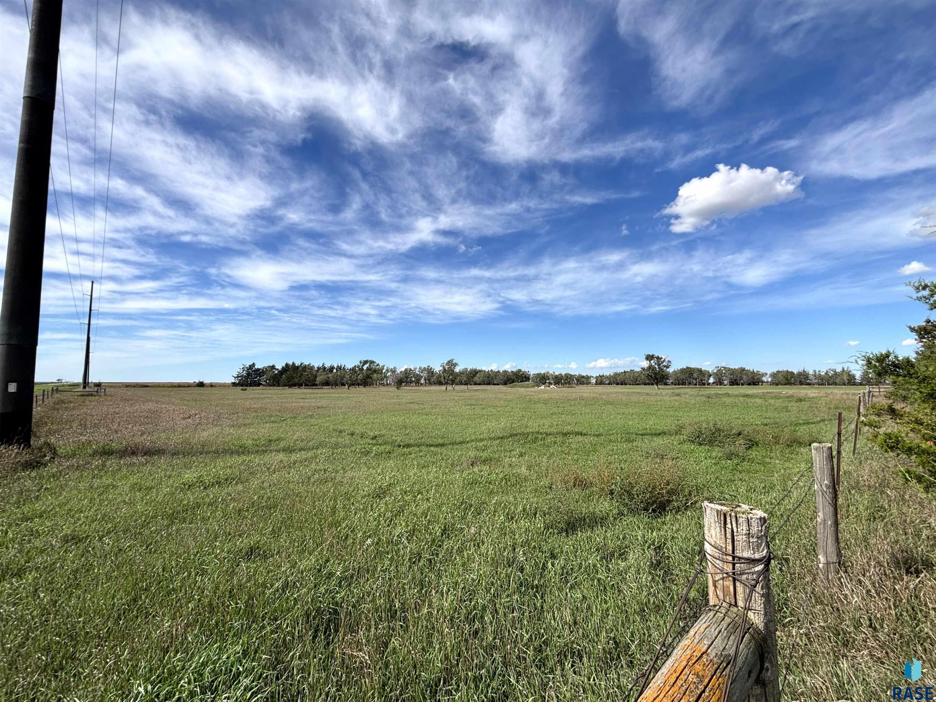 main property photo 79