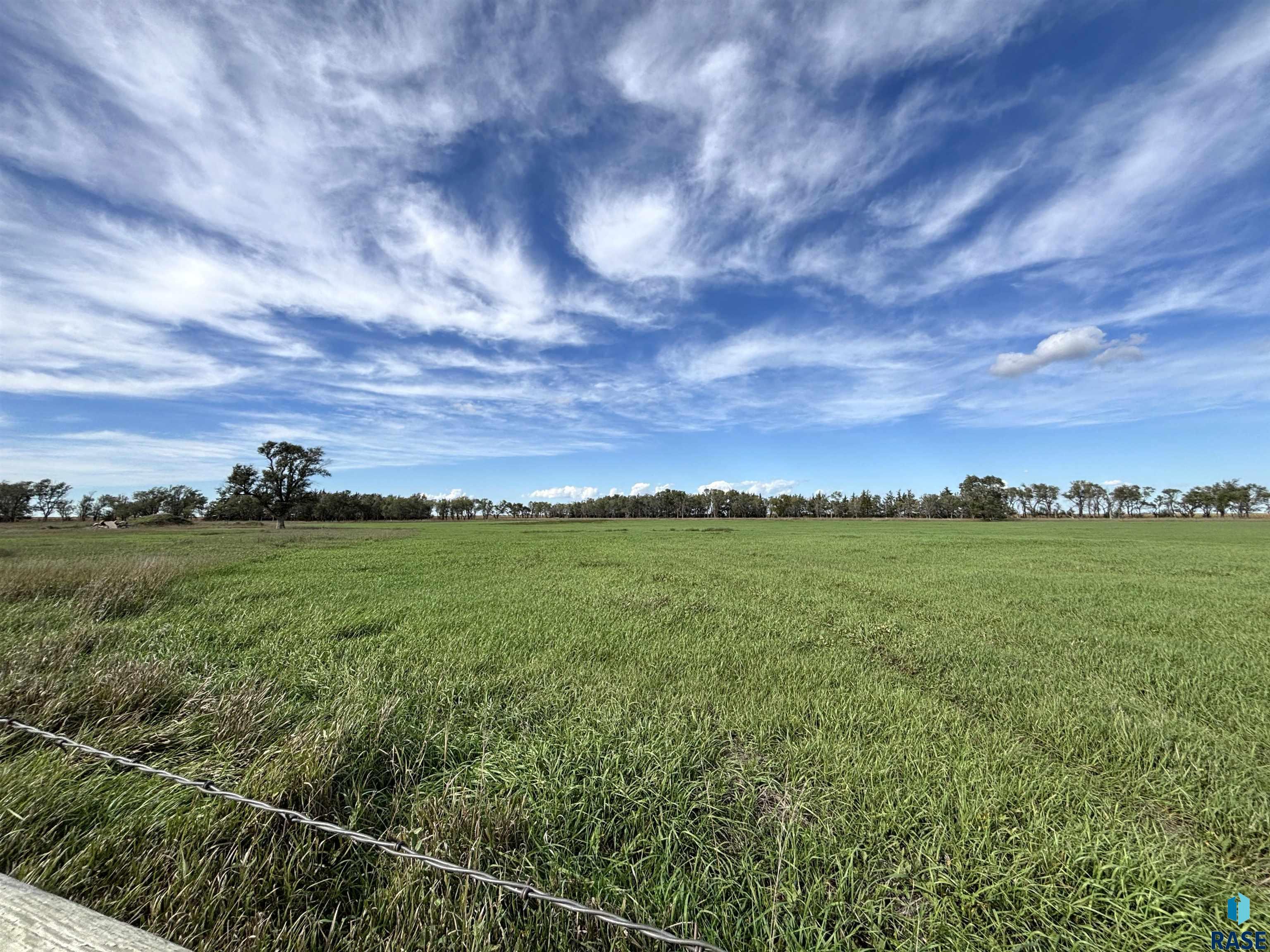 main property photo 80
