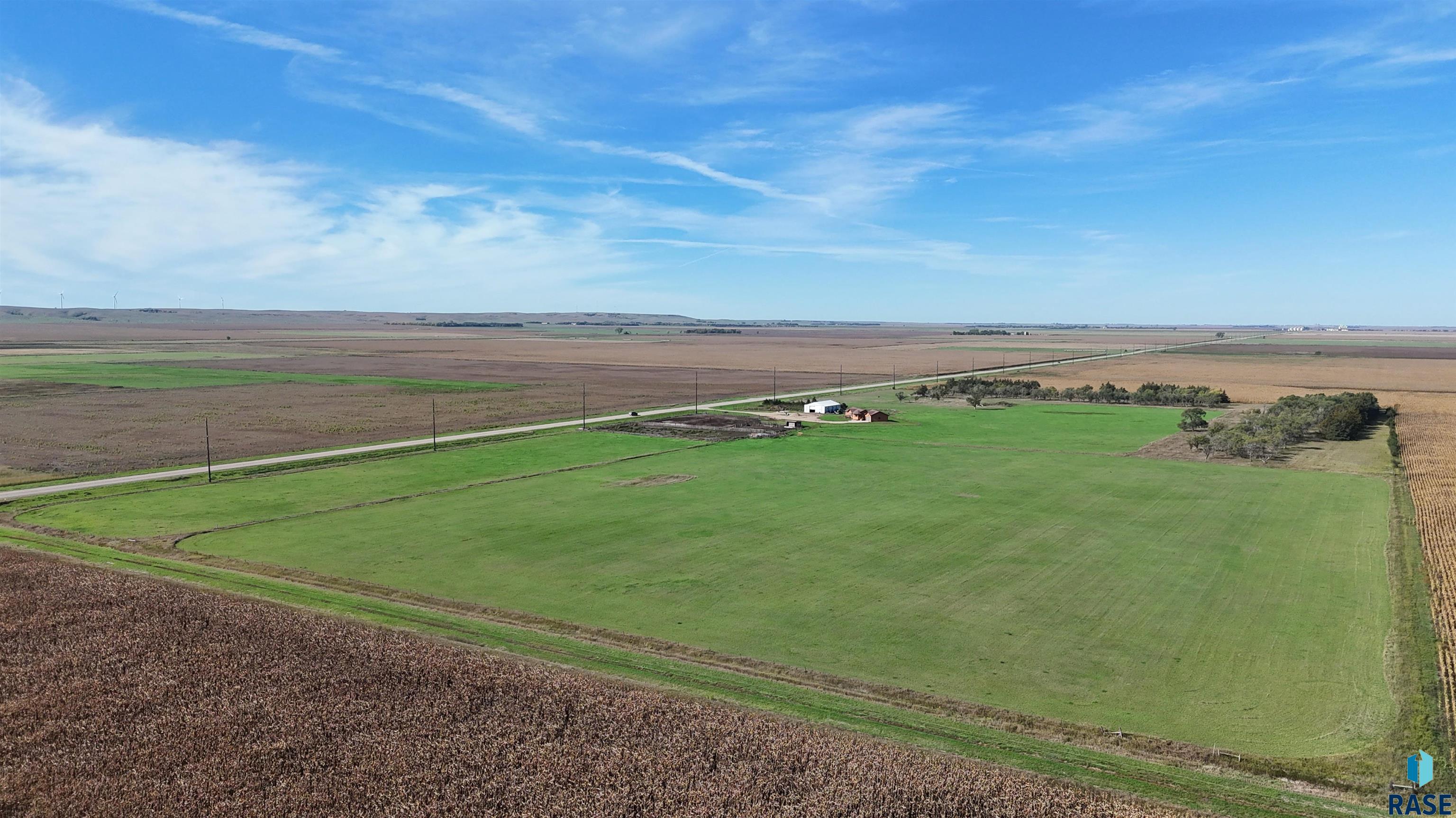 main property photo 89