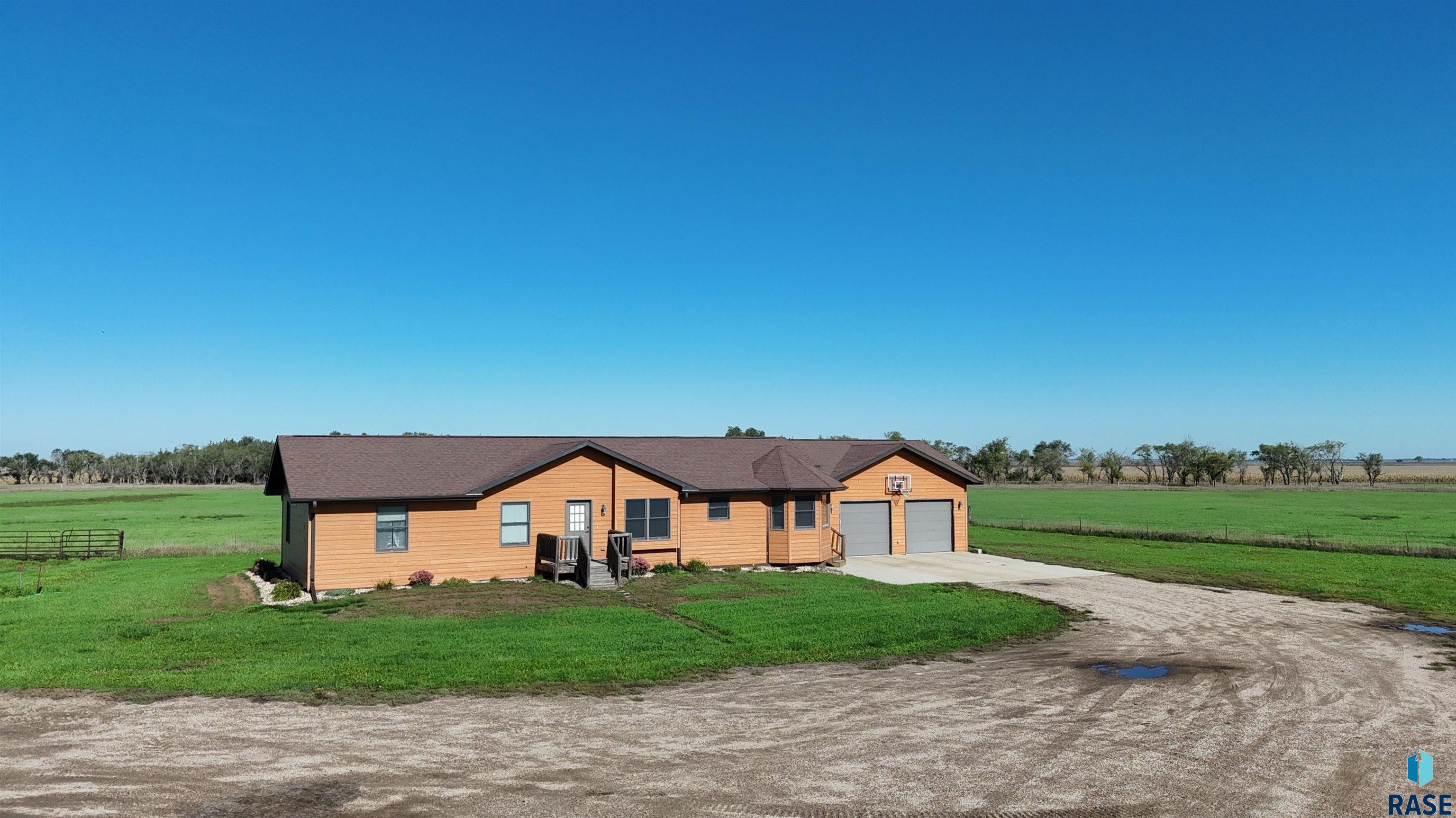 main property photo 90