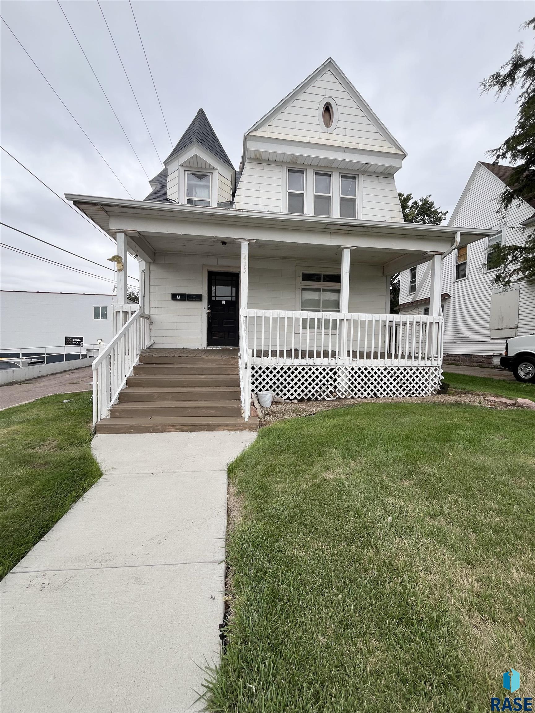 main property photo 0