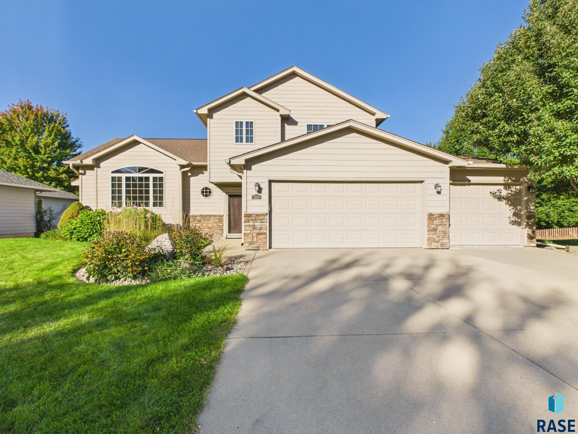 main property photo 0