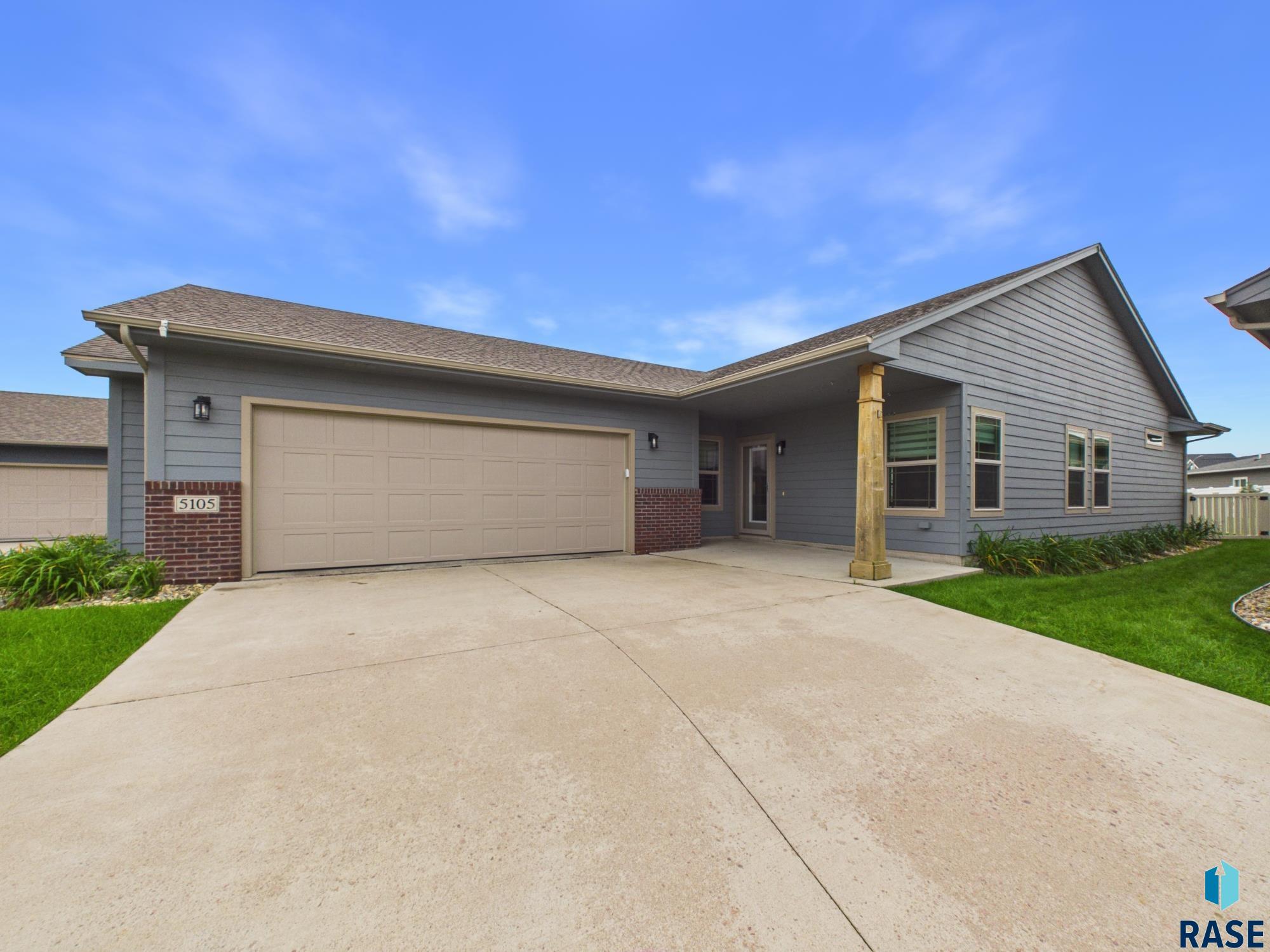 main property photo 0