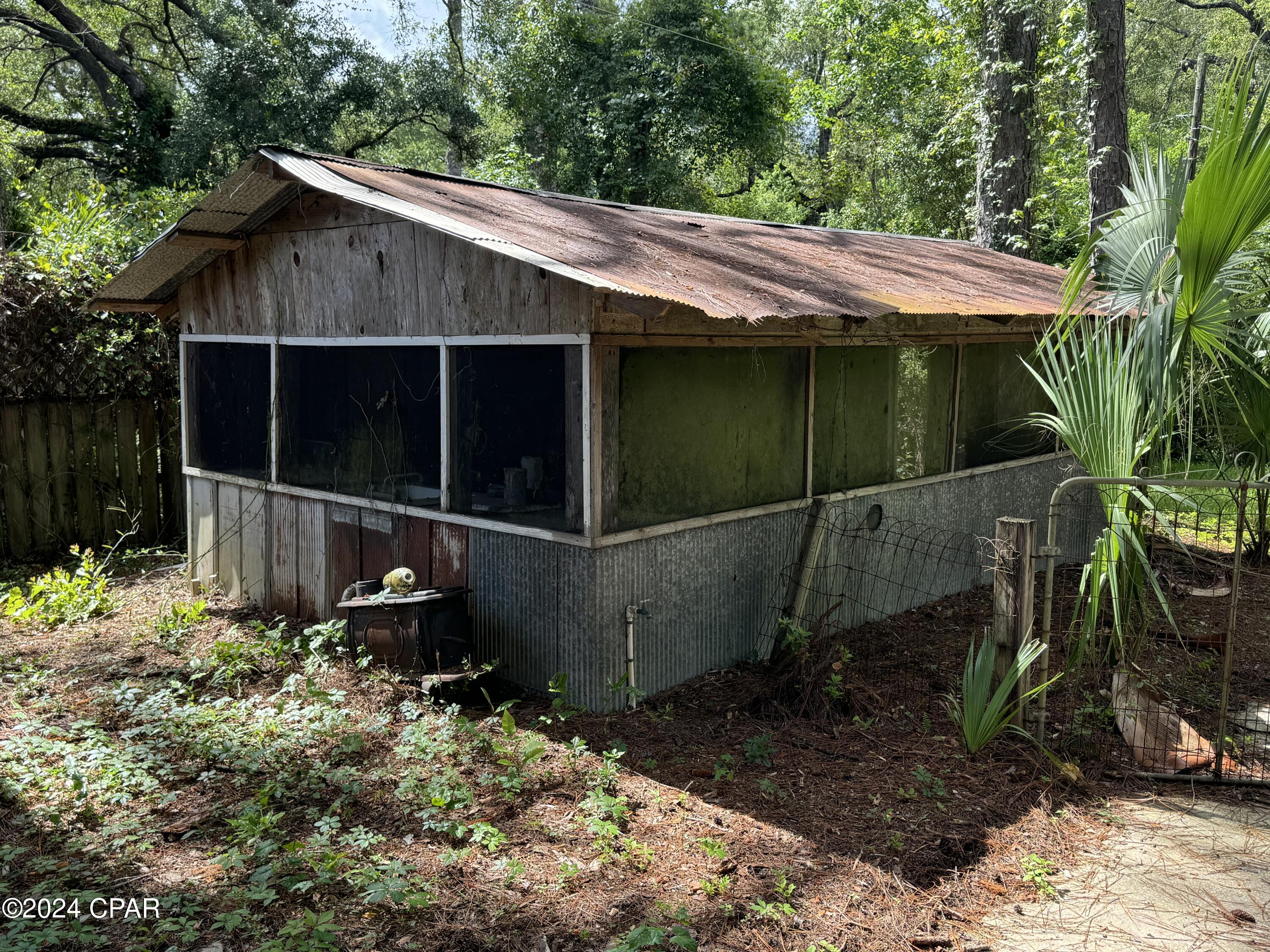 main property photo 39