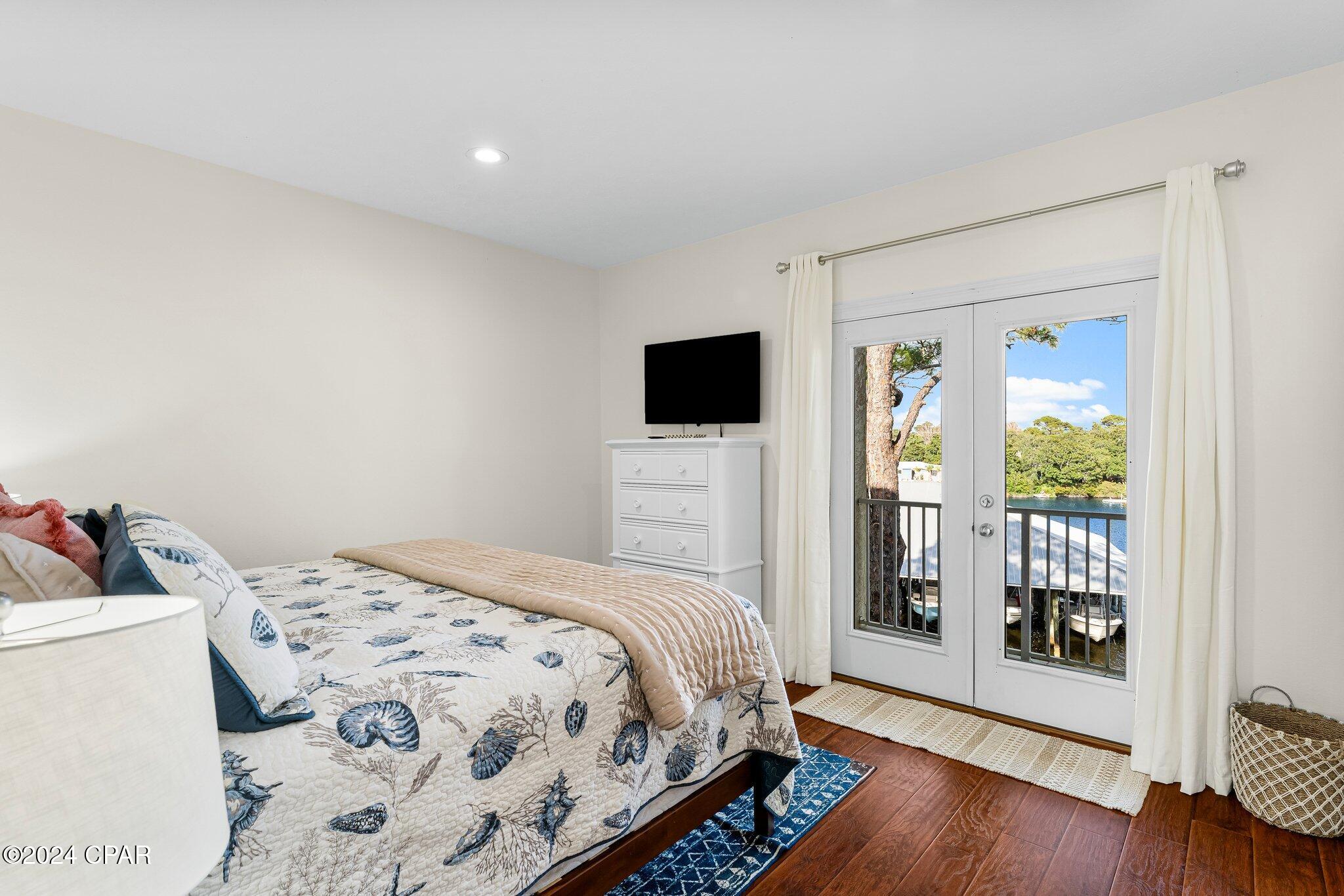 property viewer photo 18
