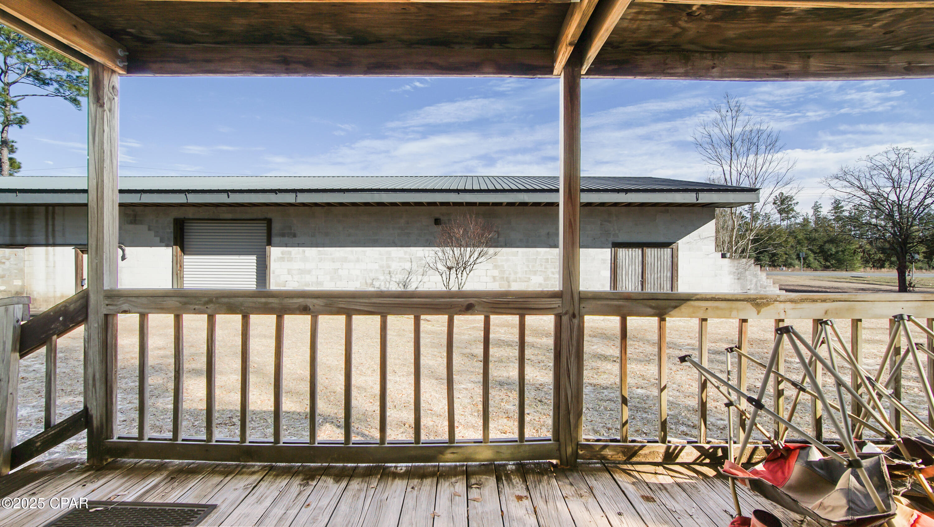 main property photo 32