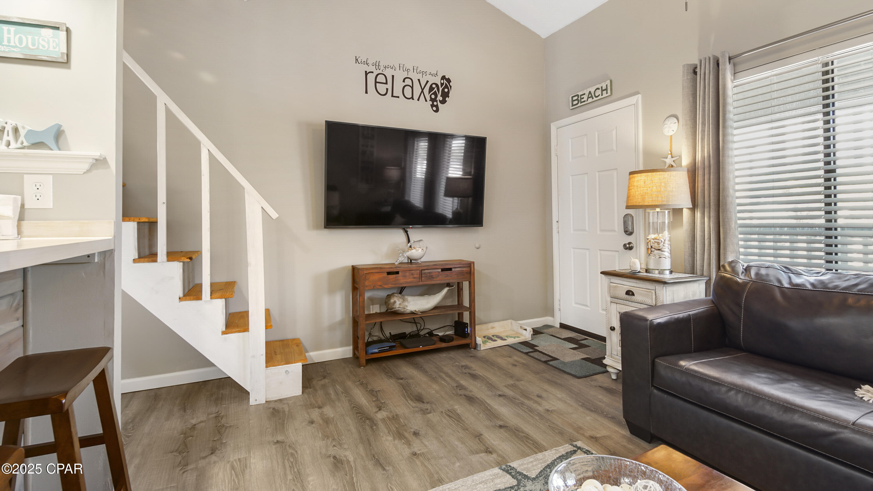 property viewer photo 8