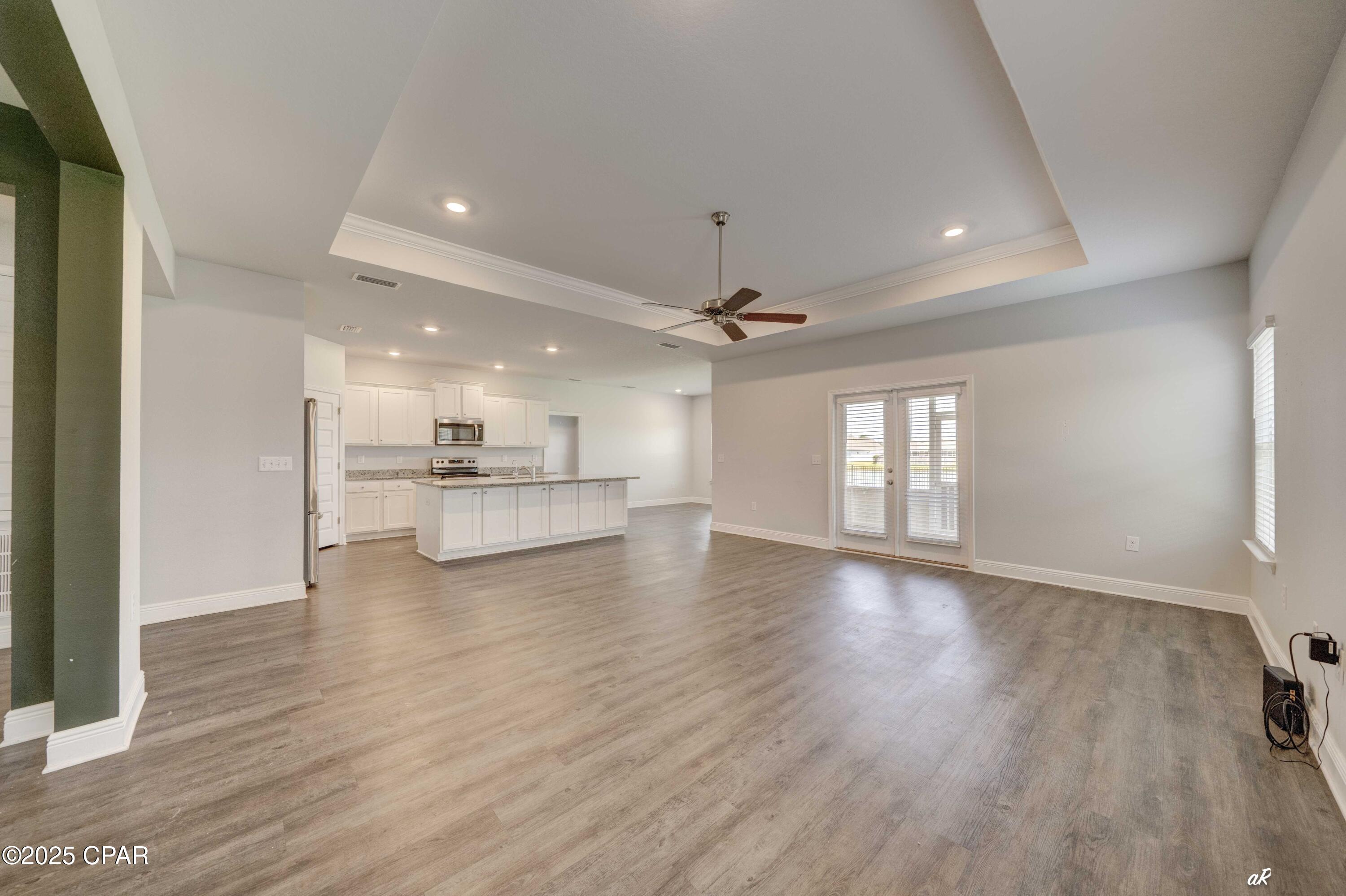 property viewer photo 10