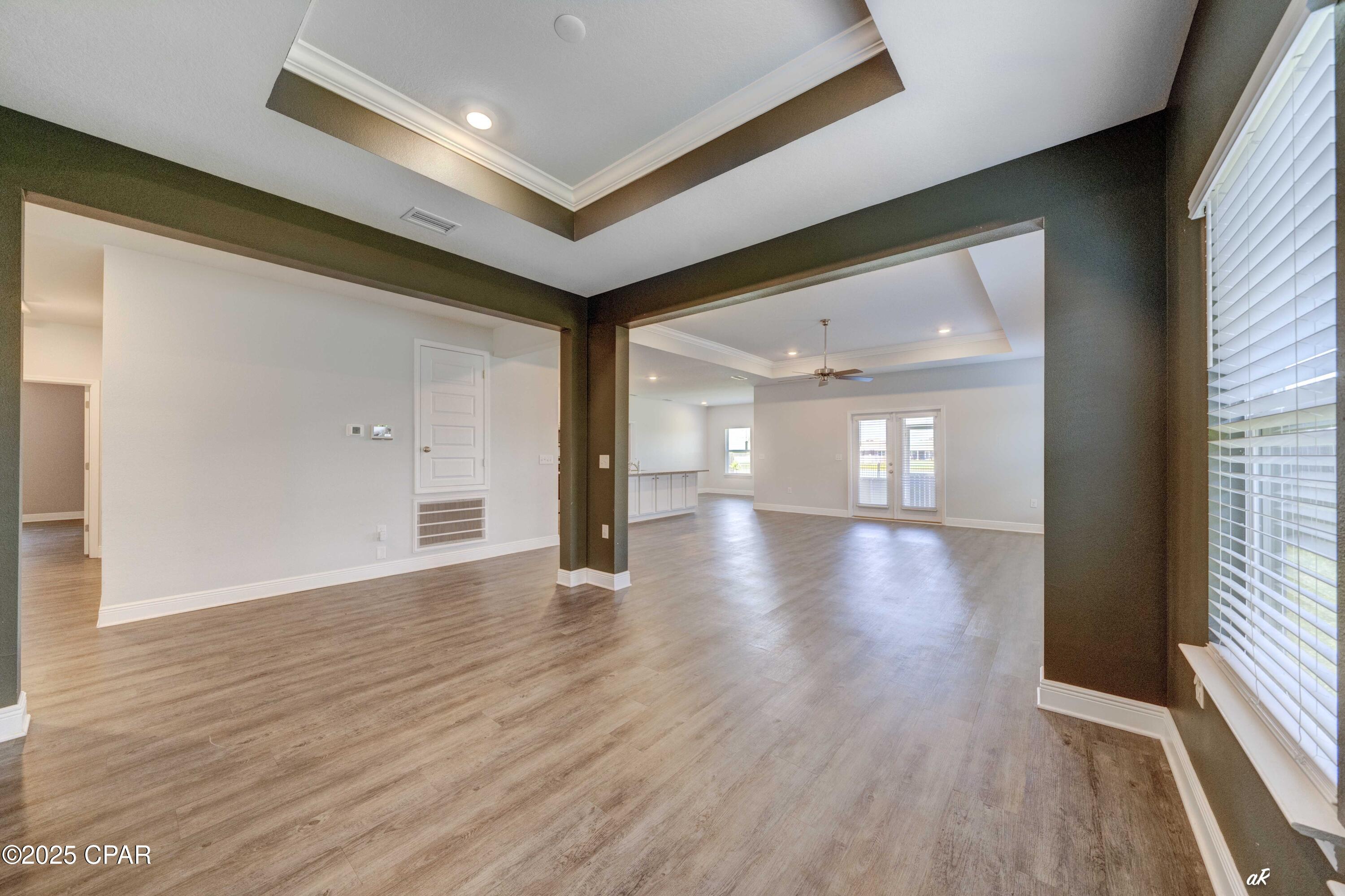 property viewer photo 11