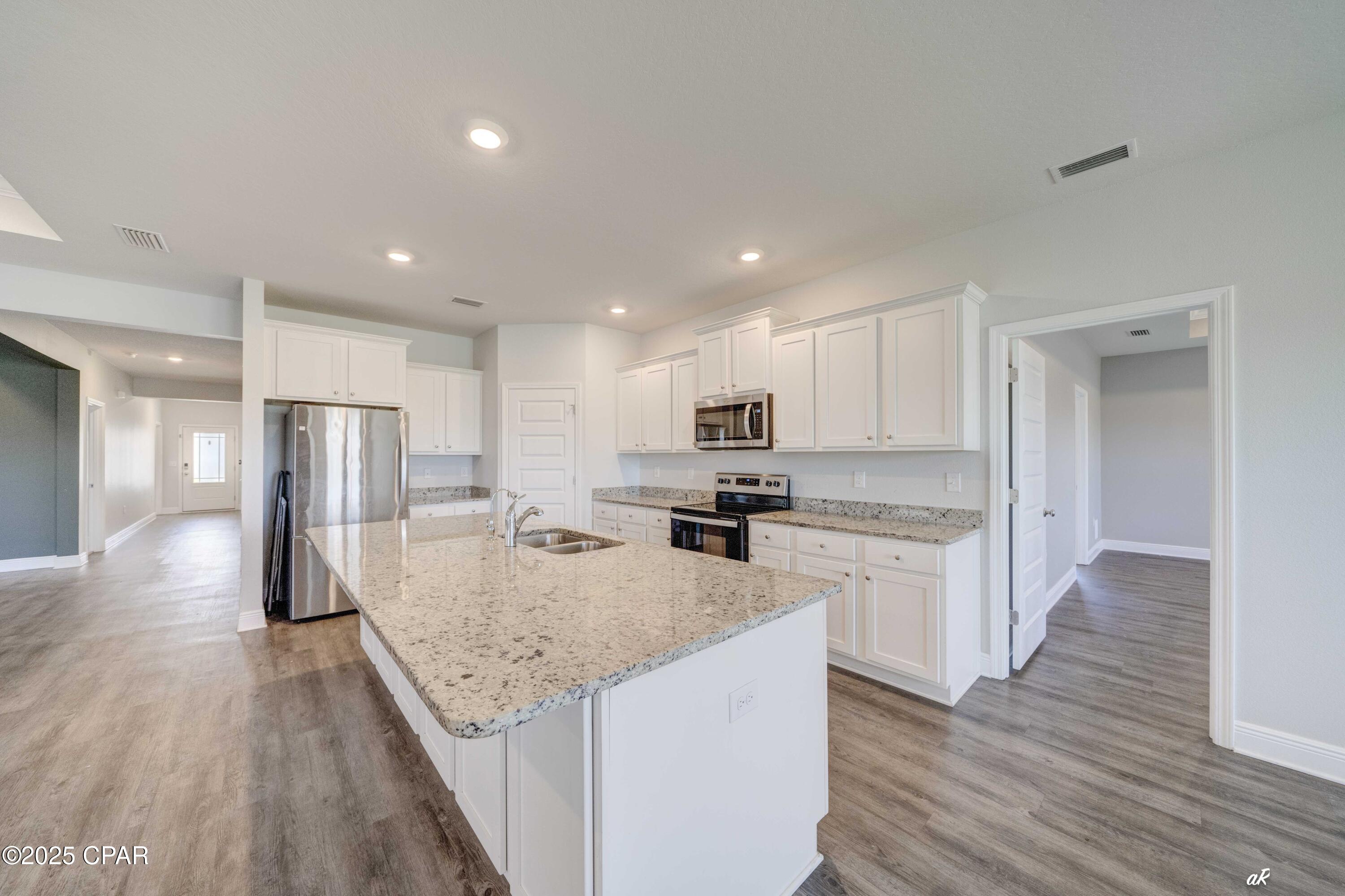 property viewer photo 4