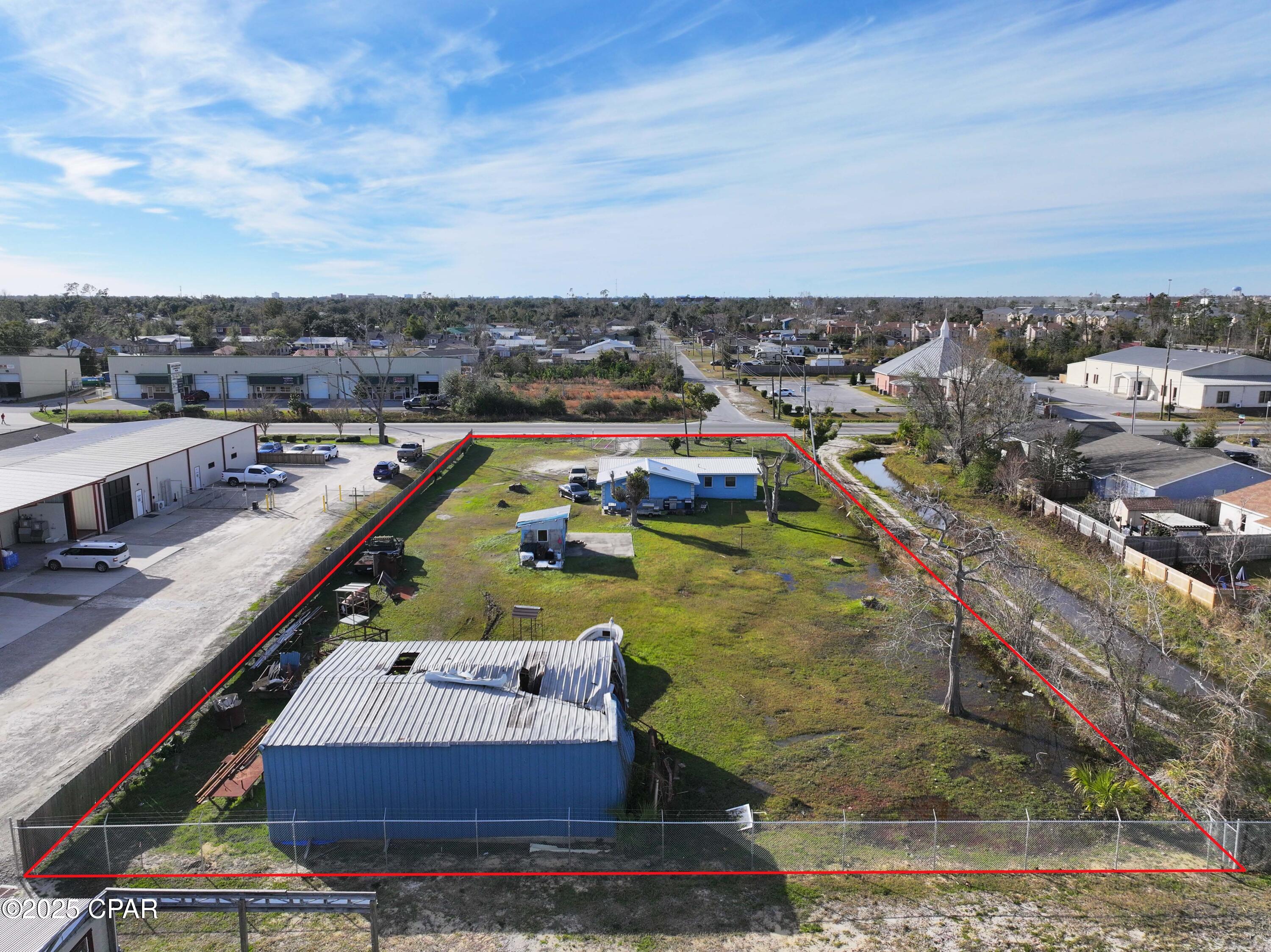 main property photo 37