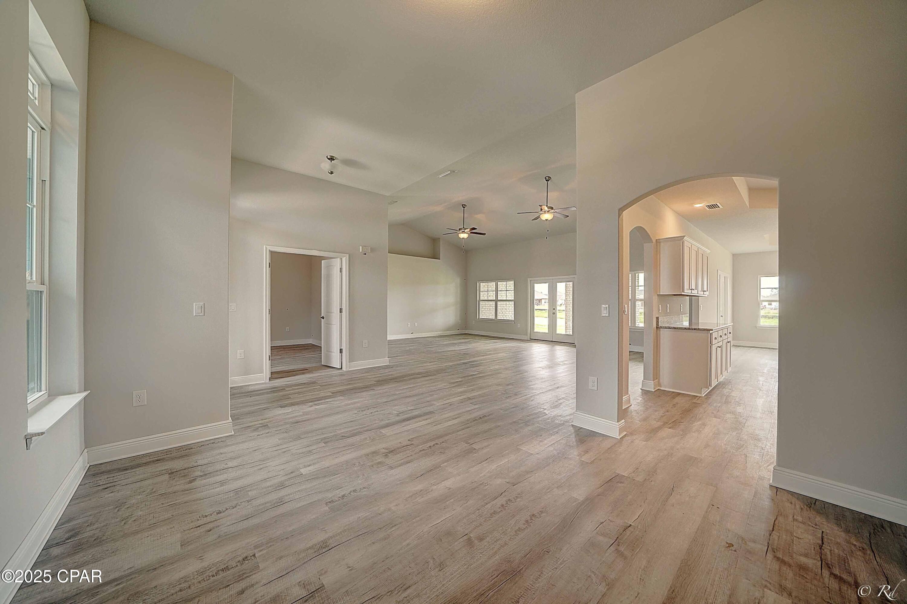 property viewer photo 19