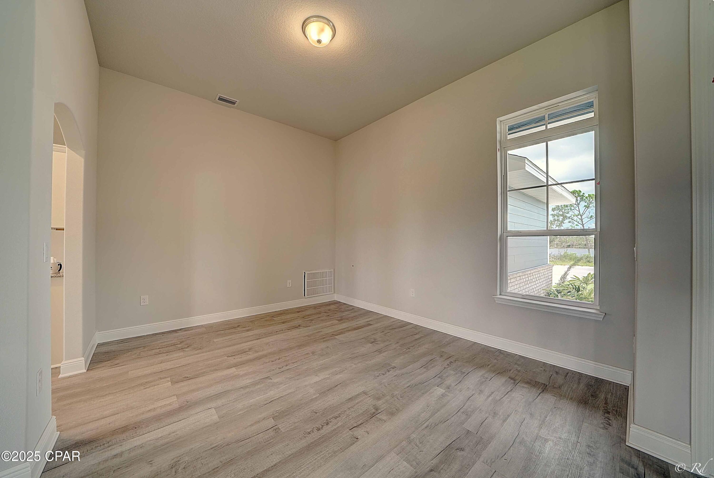 property viewer photo 6