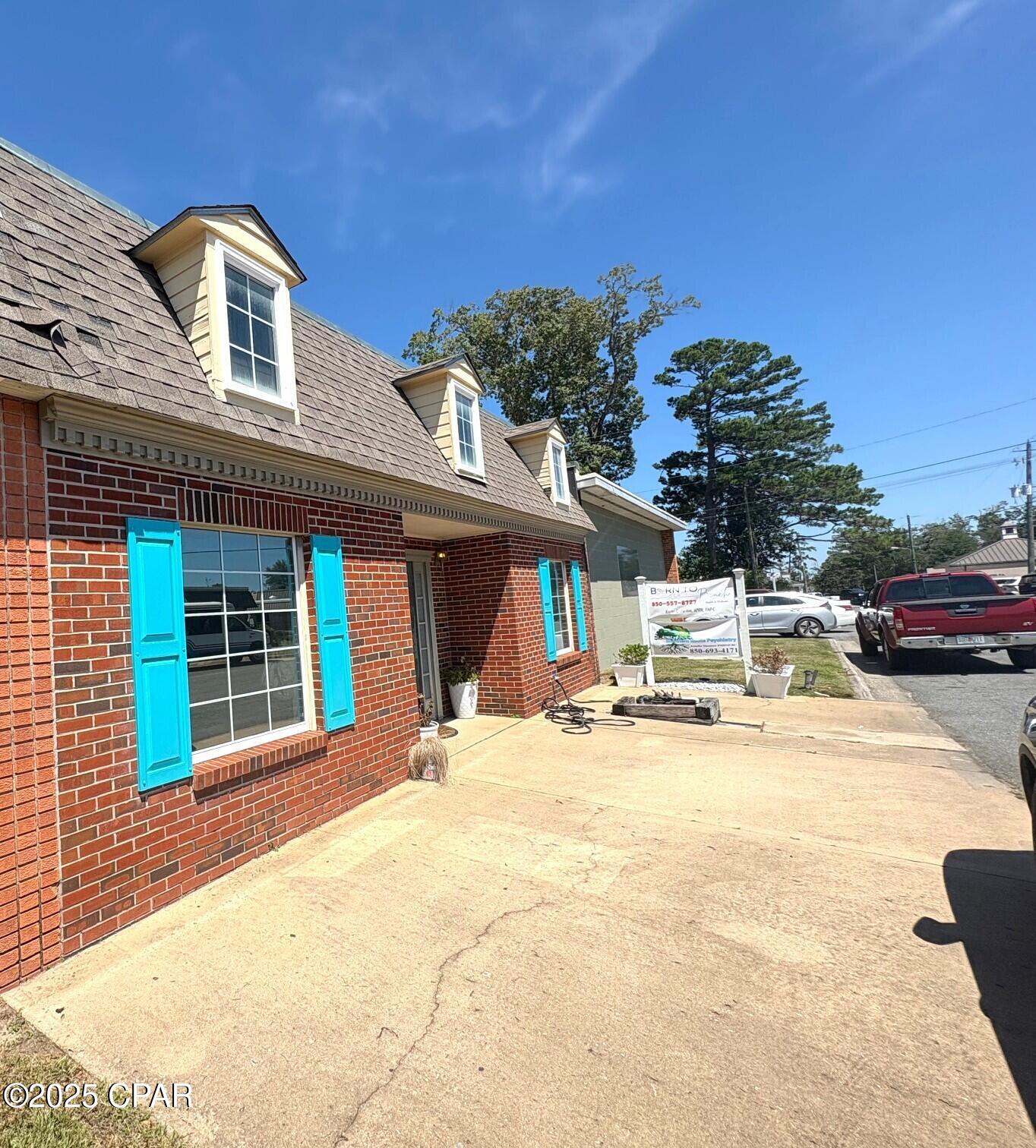 main property photo 22