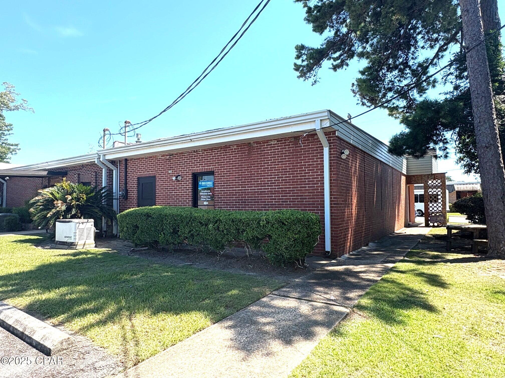 main property photo 11