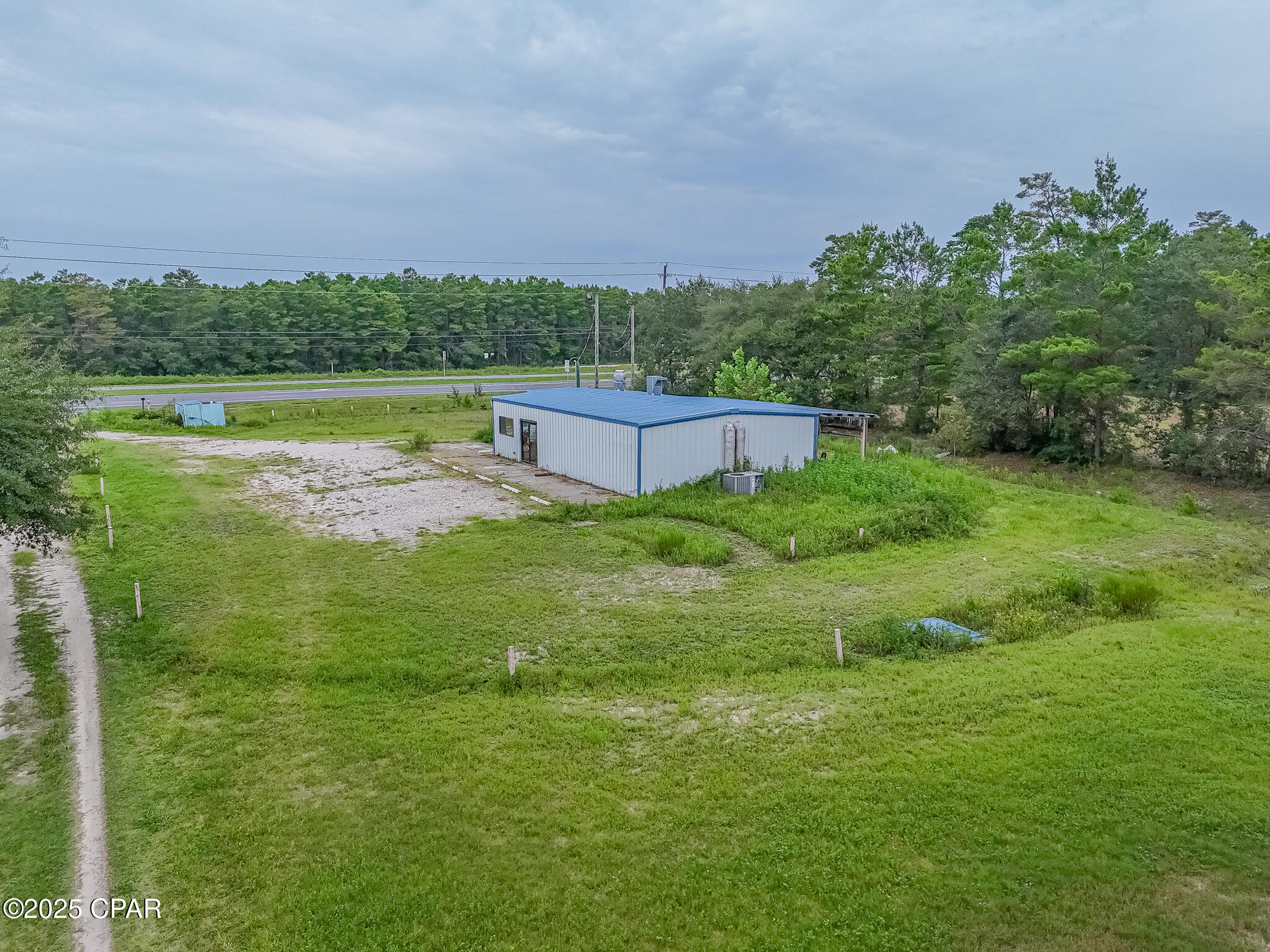 main property photo 30
