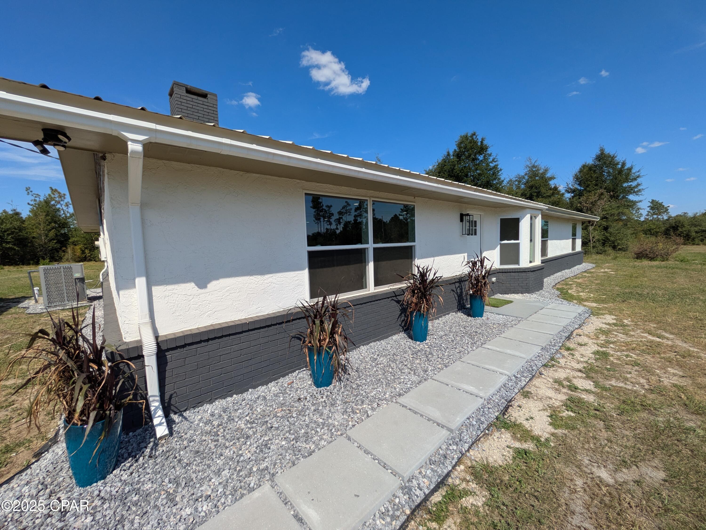 property viewer photo 1