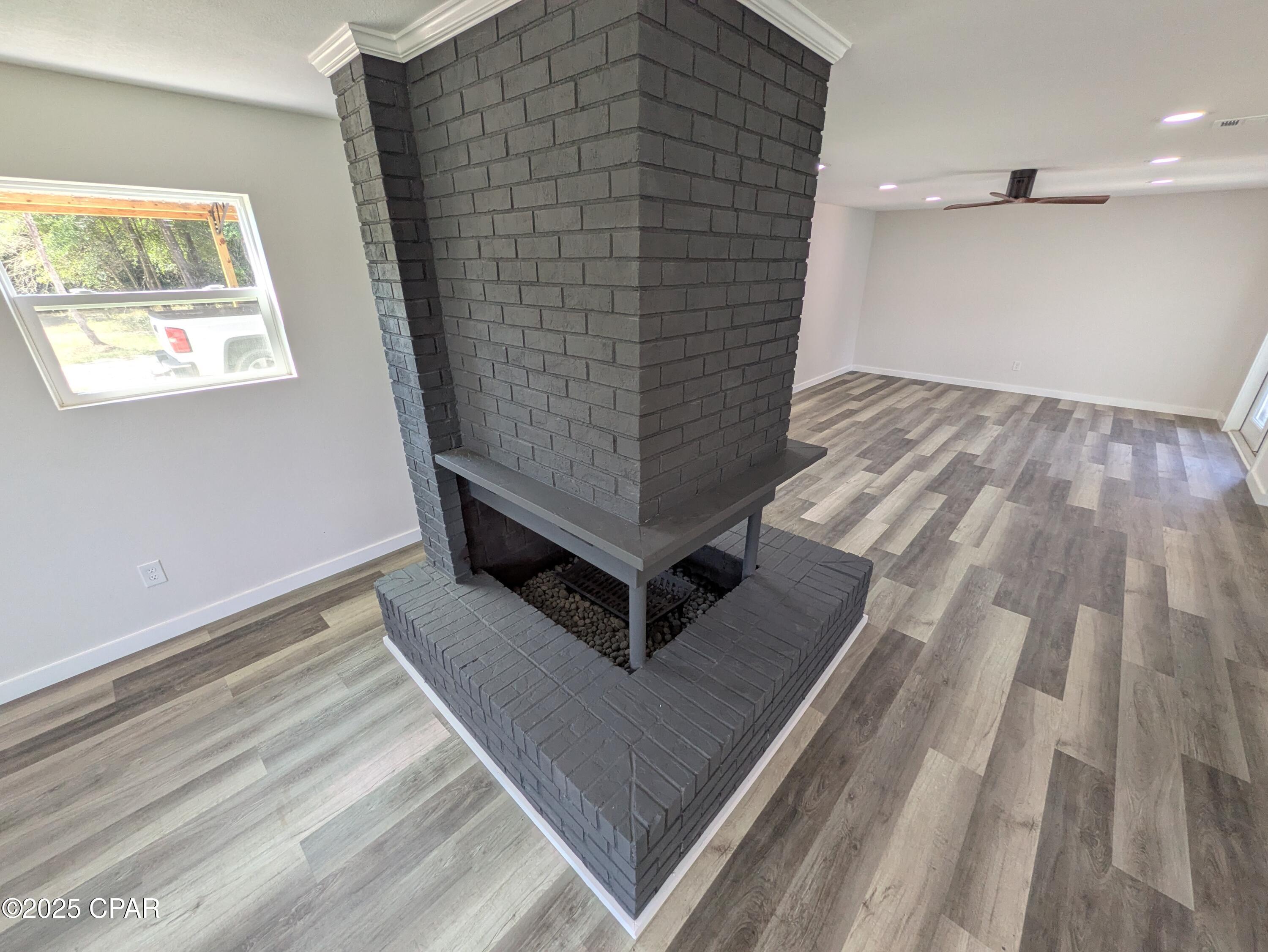 property viewer photo 14
