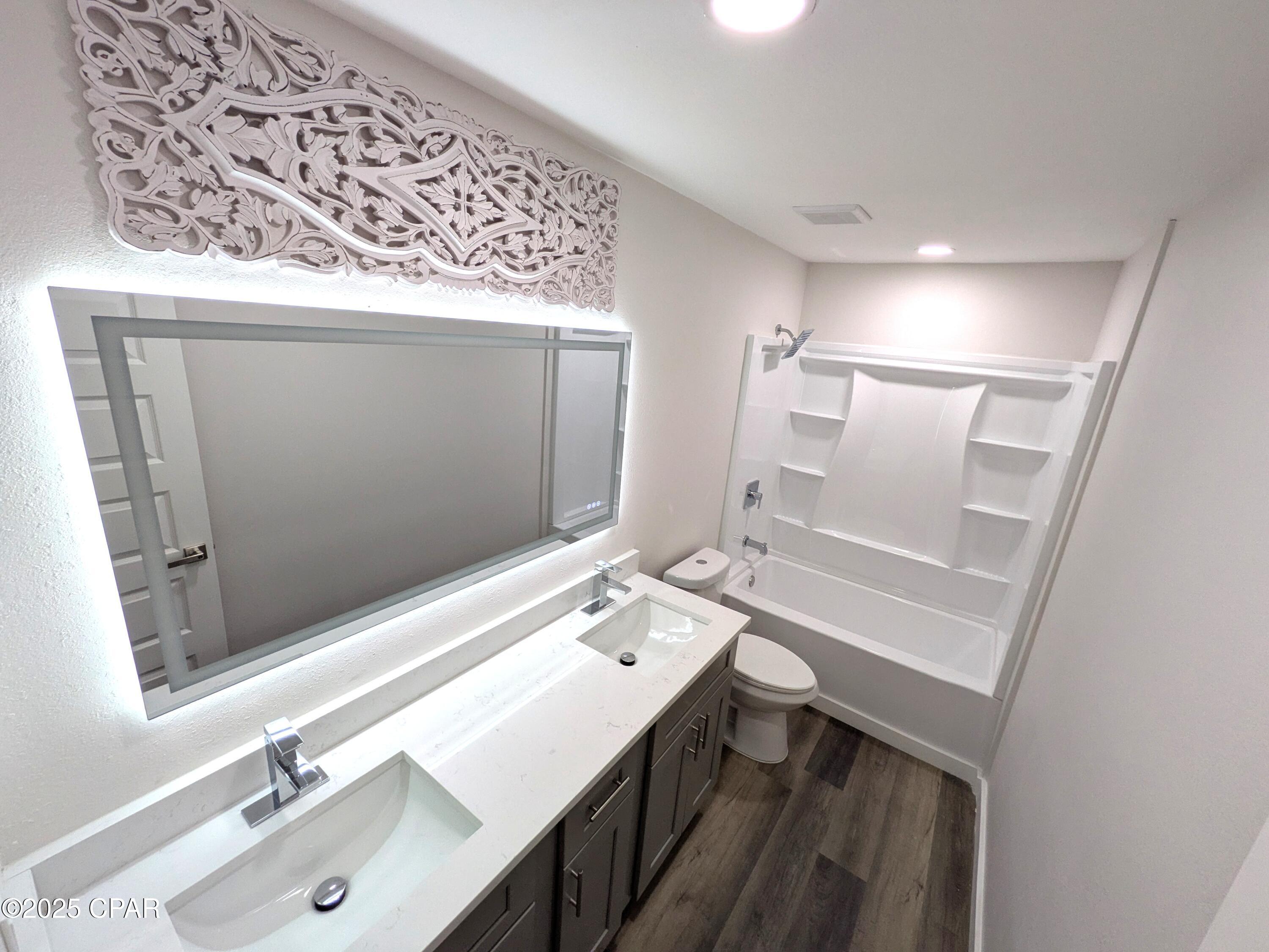 property viewer photo 20