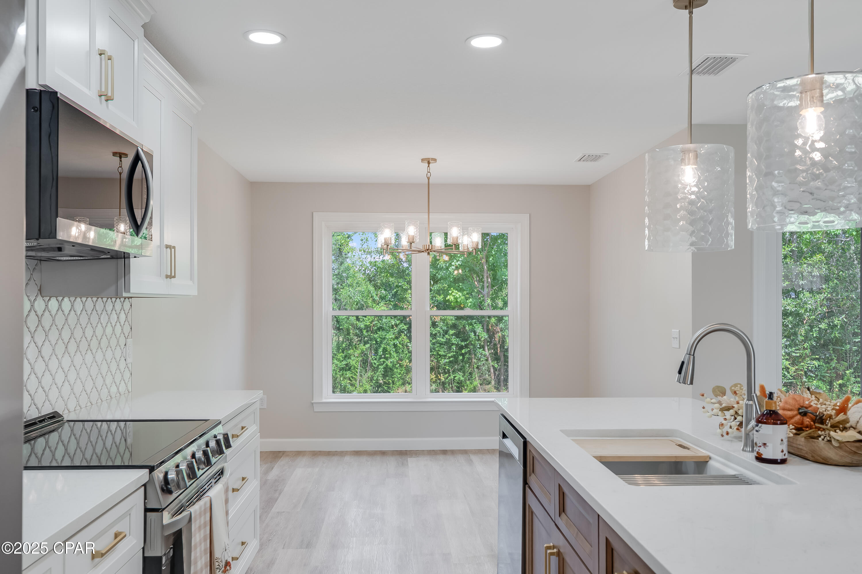 property viewer photo 14