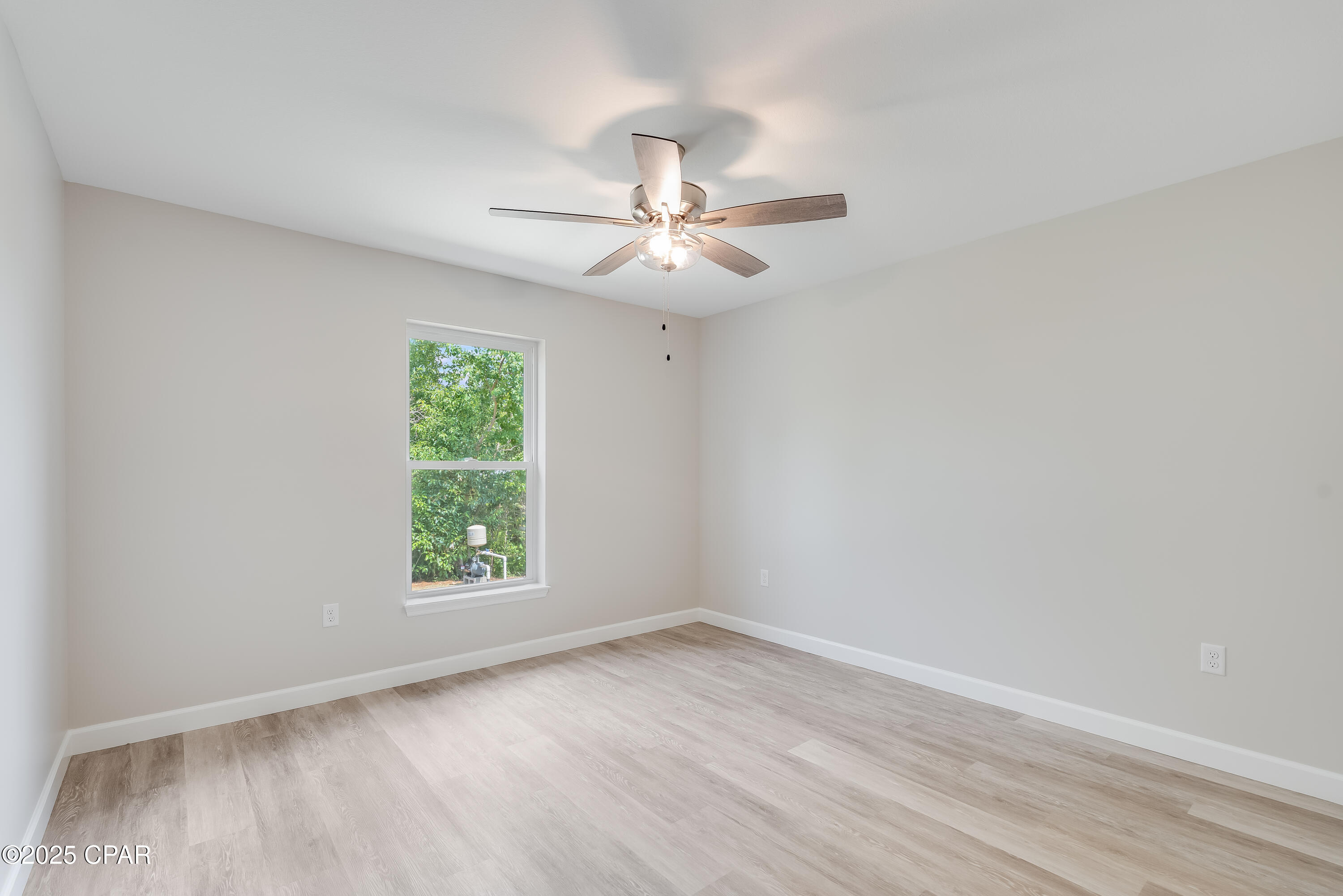 property viewer photo 27
