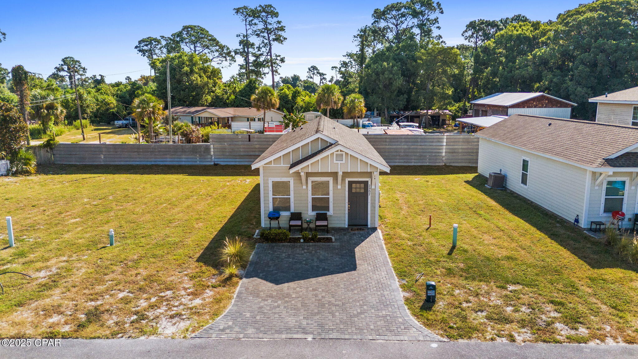 main property photo 47