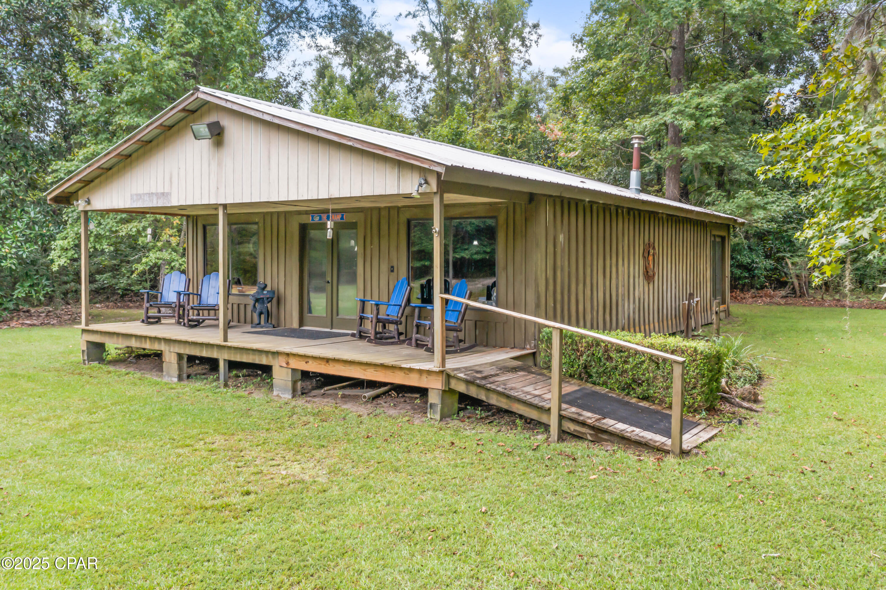 main property photo 40