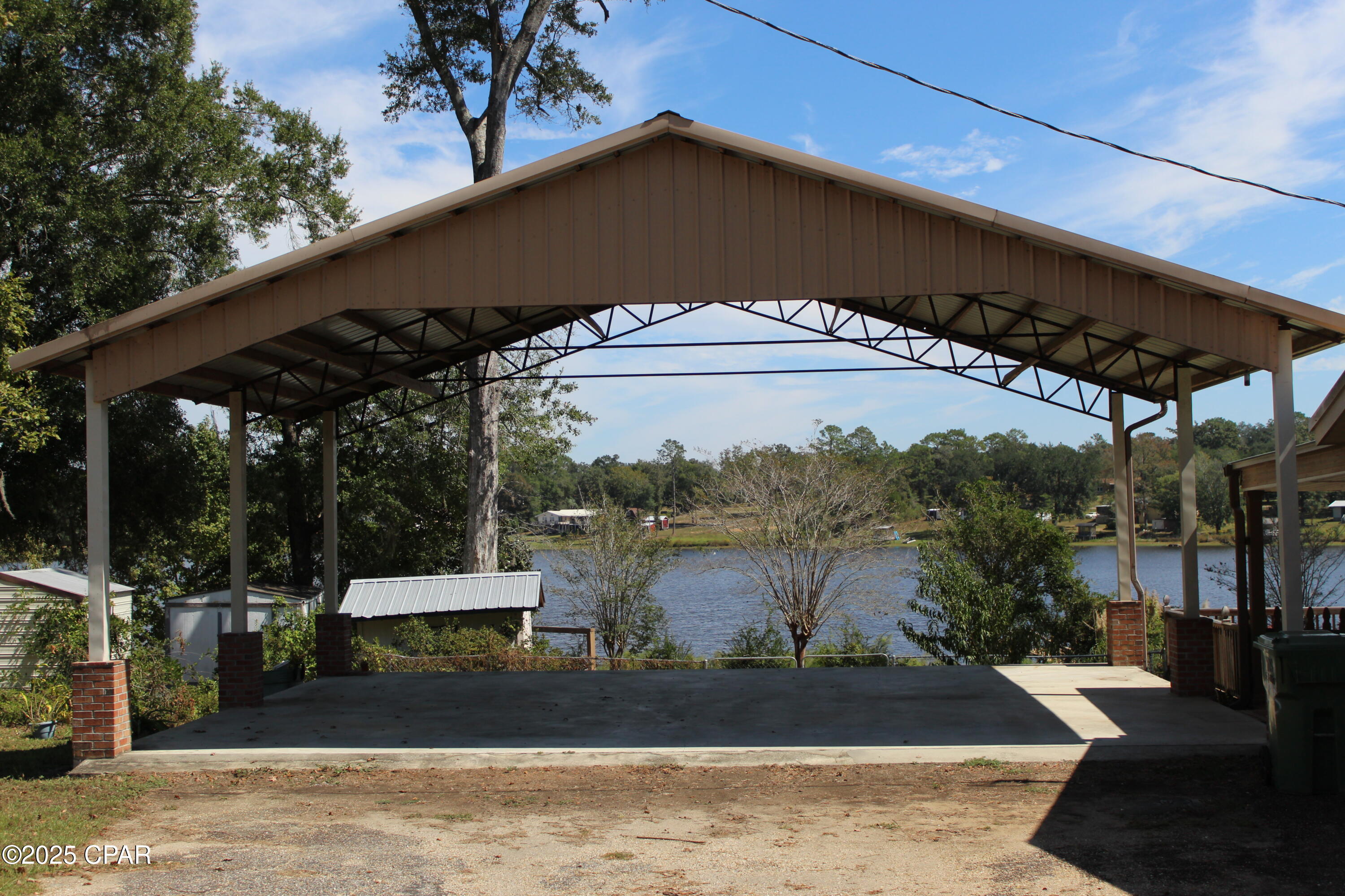 main property photo 41
