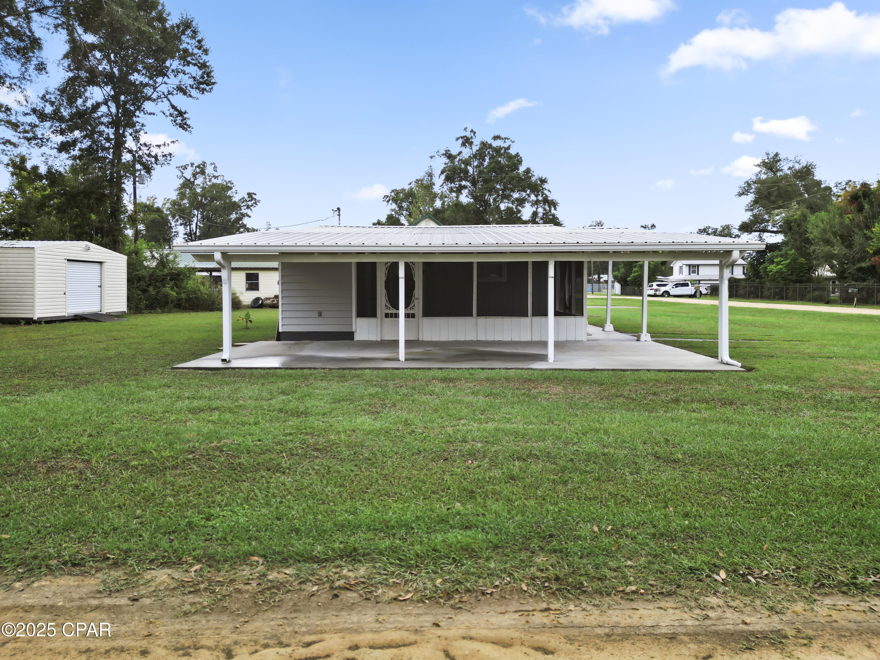 main property photo 37