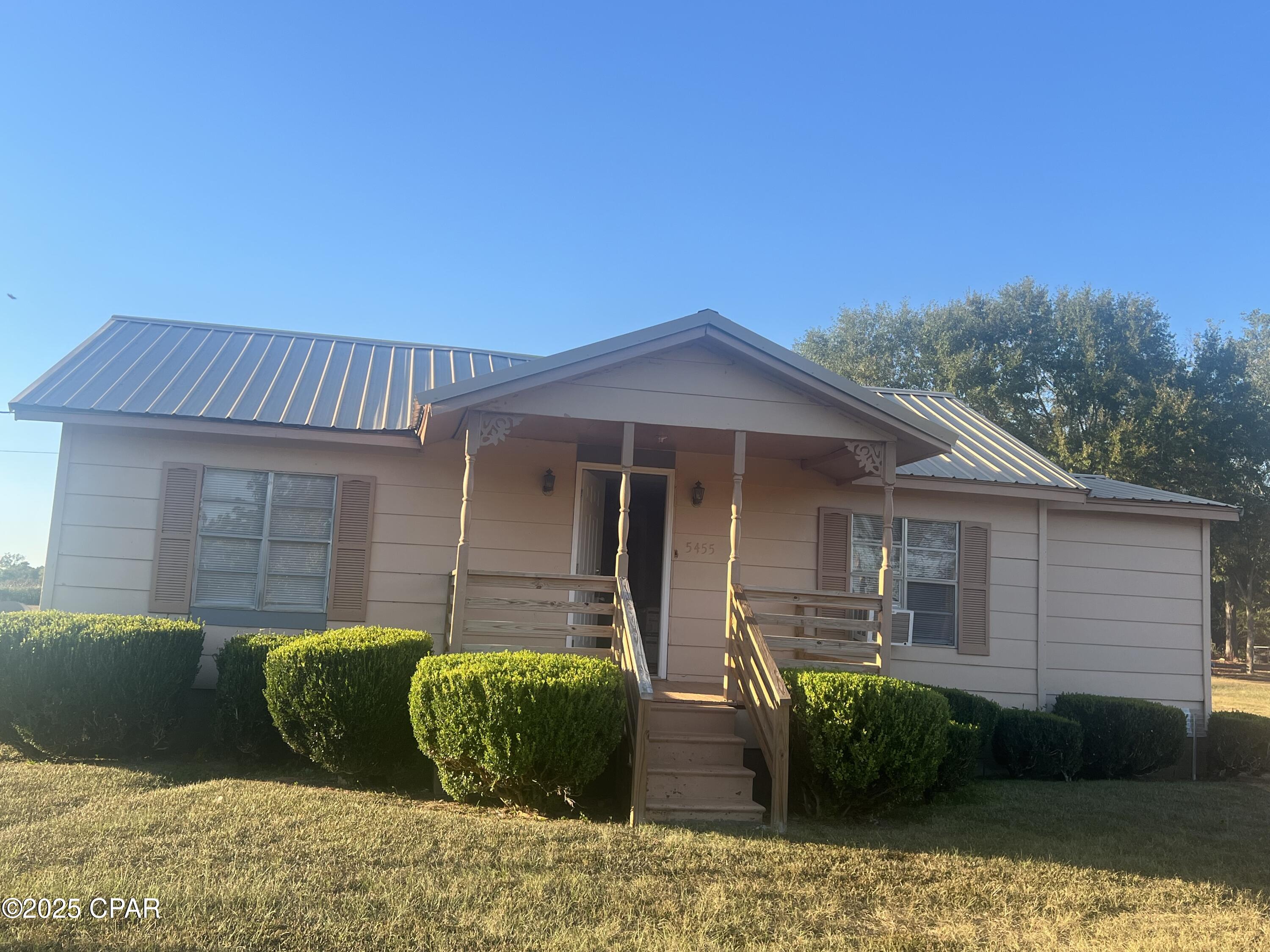 main property photo 7