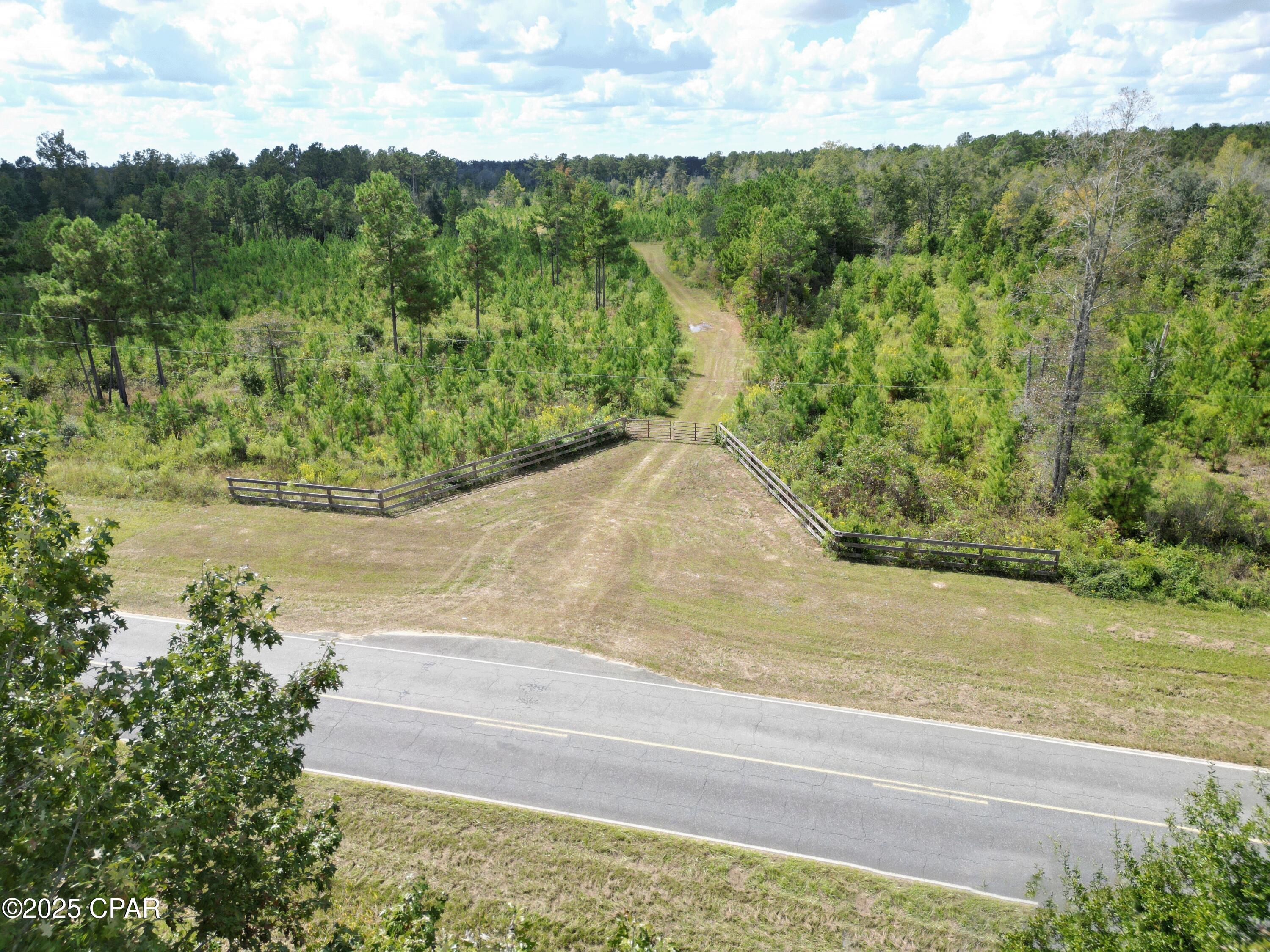 main property photo 13