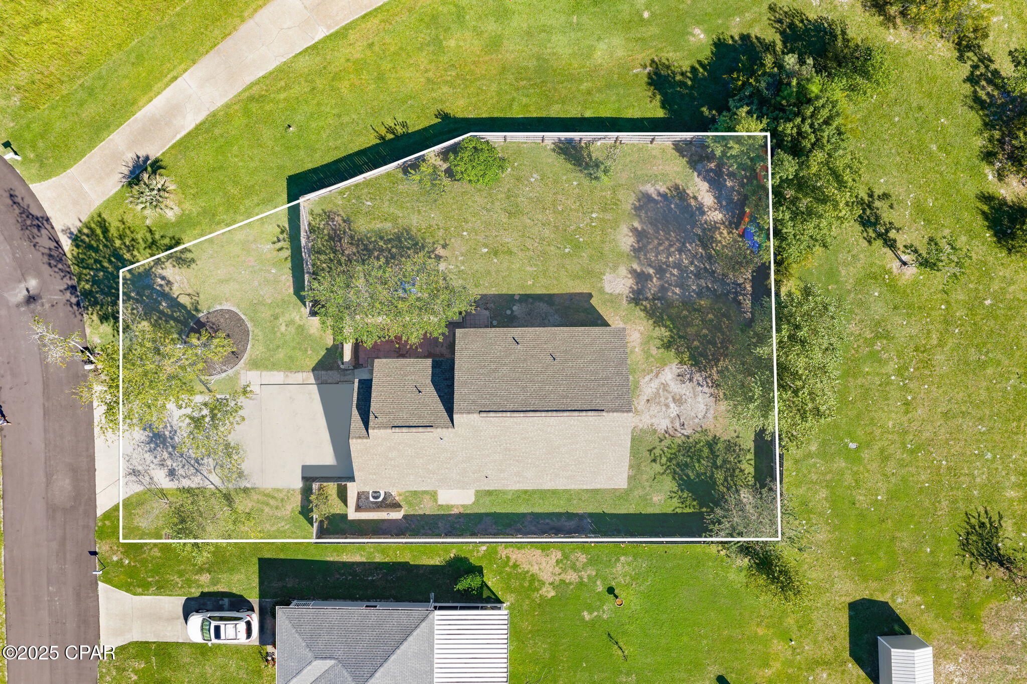 main property photo 30
