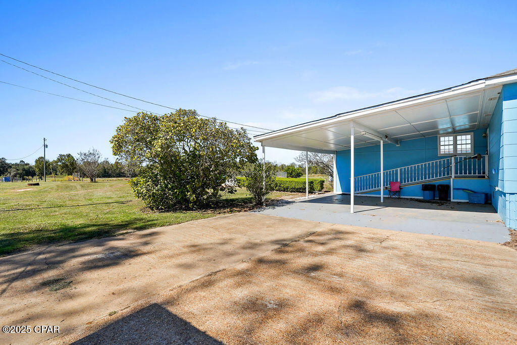 main property photo 11