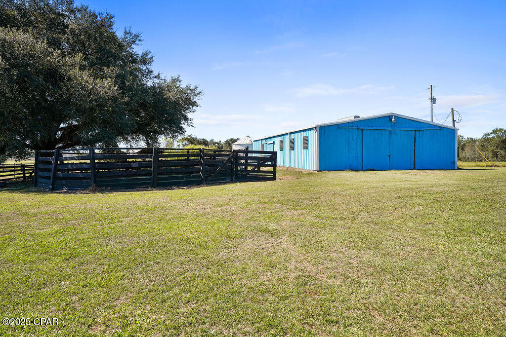 main property photo 34