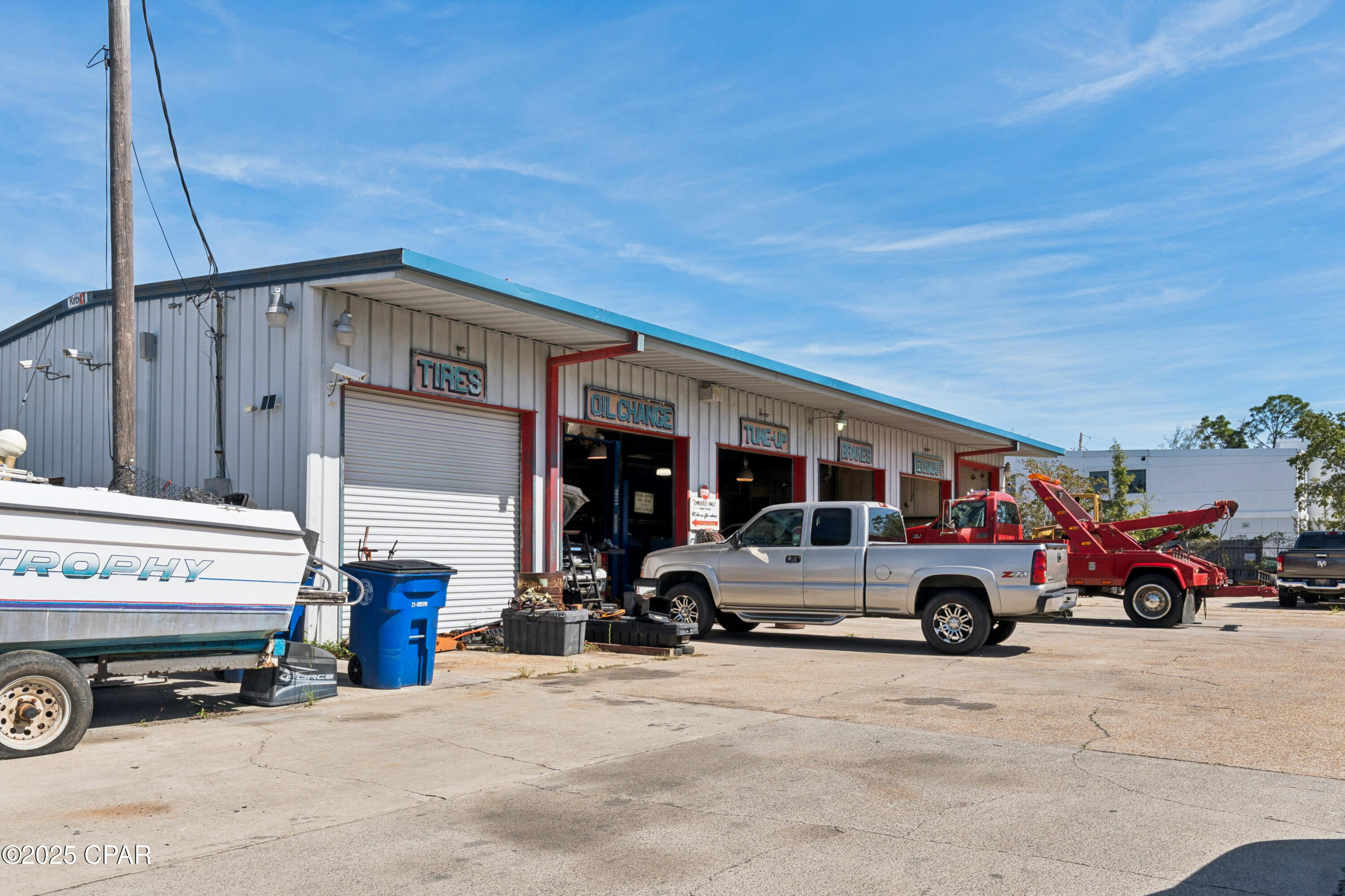 main property photo 40