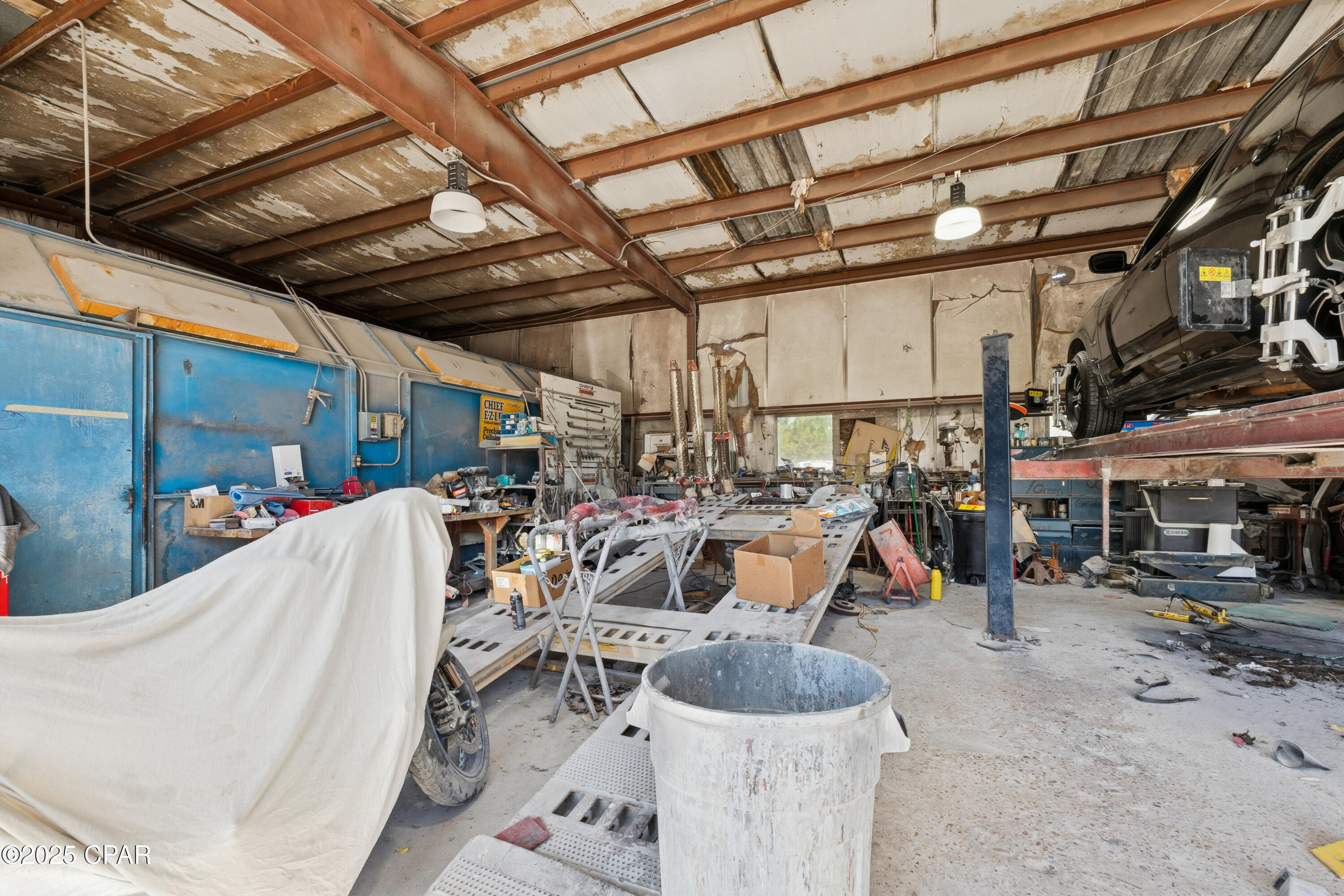 main property photo 50