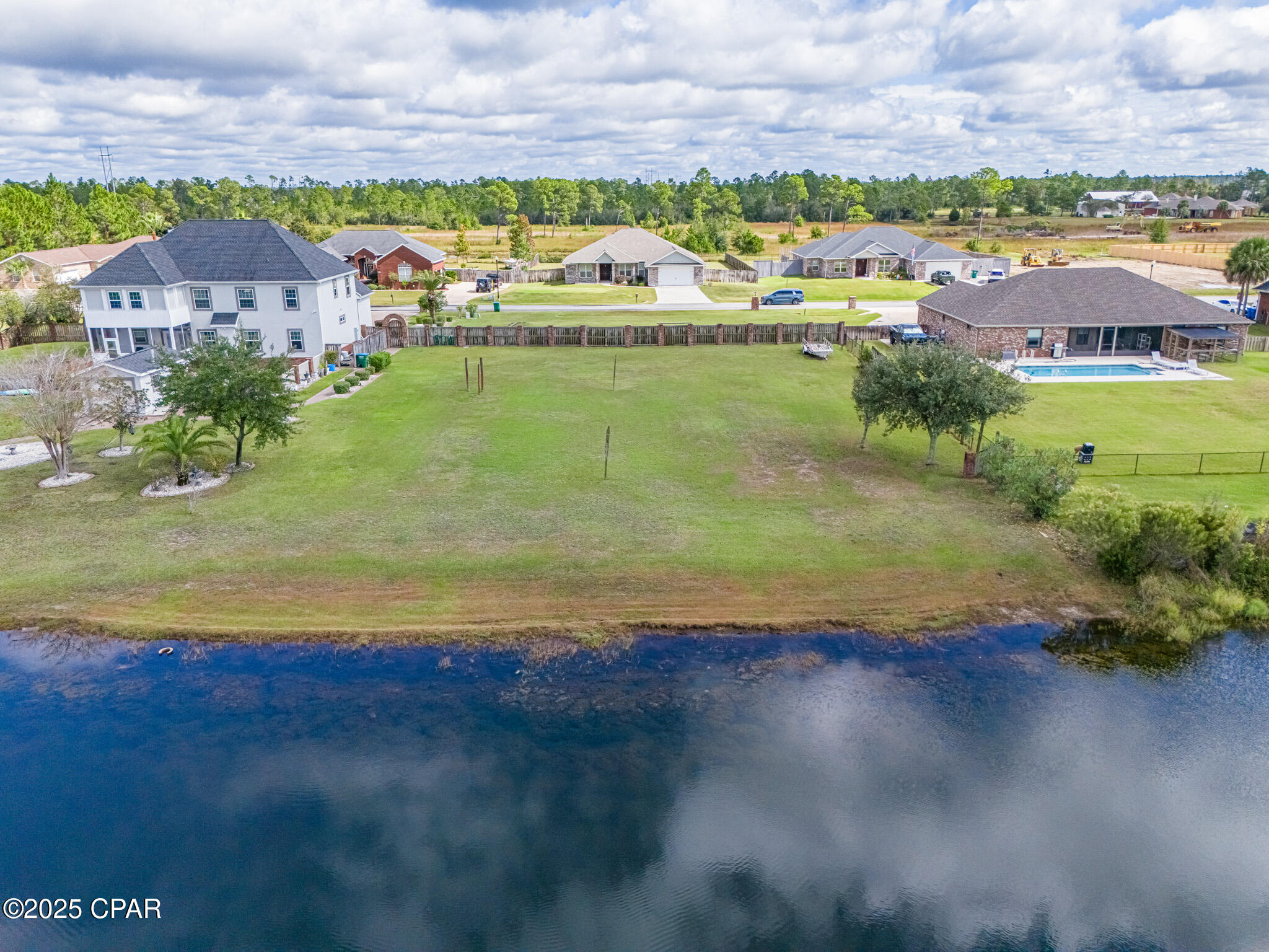 main property photo 37
