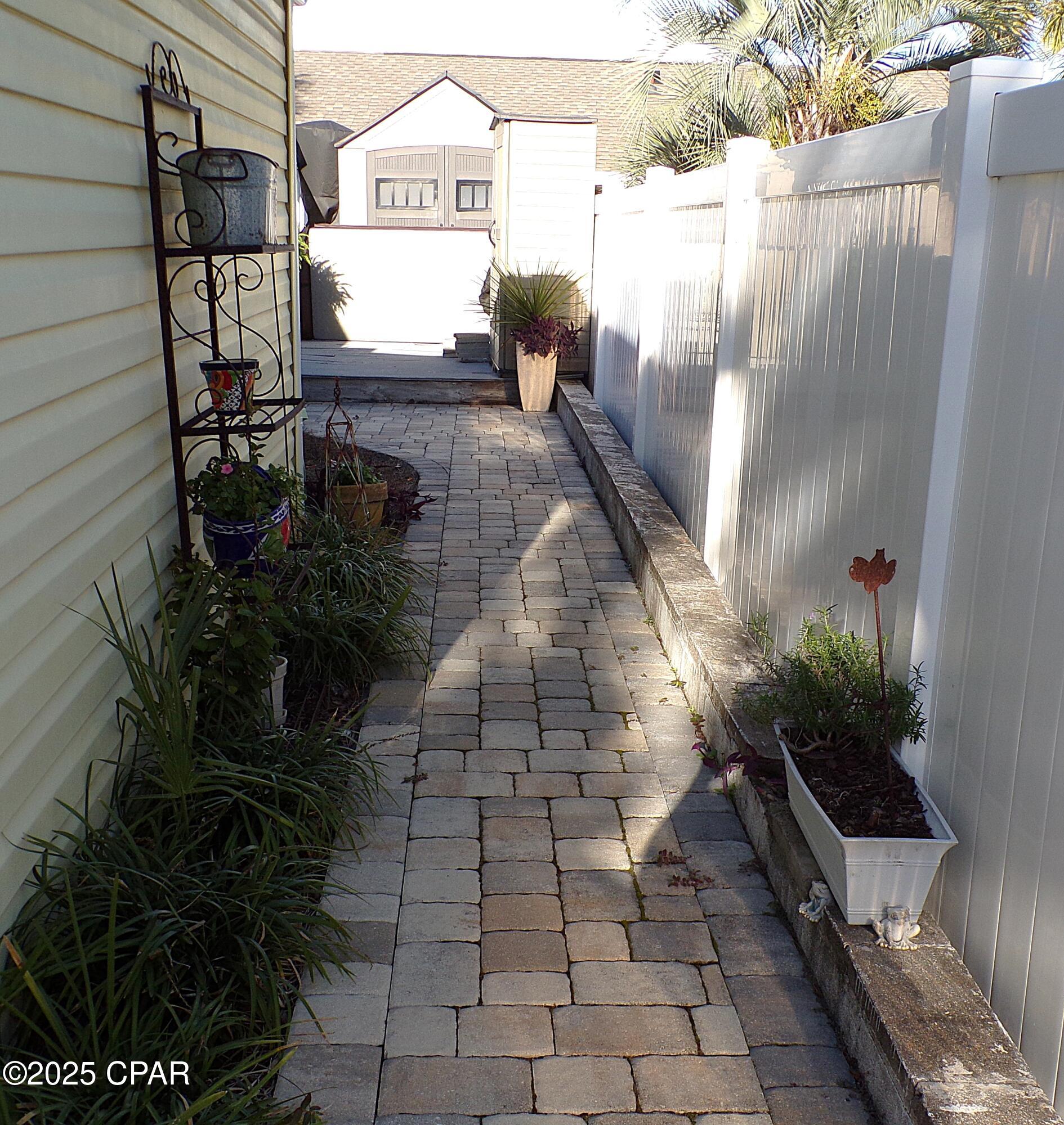 main property photo 50