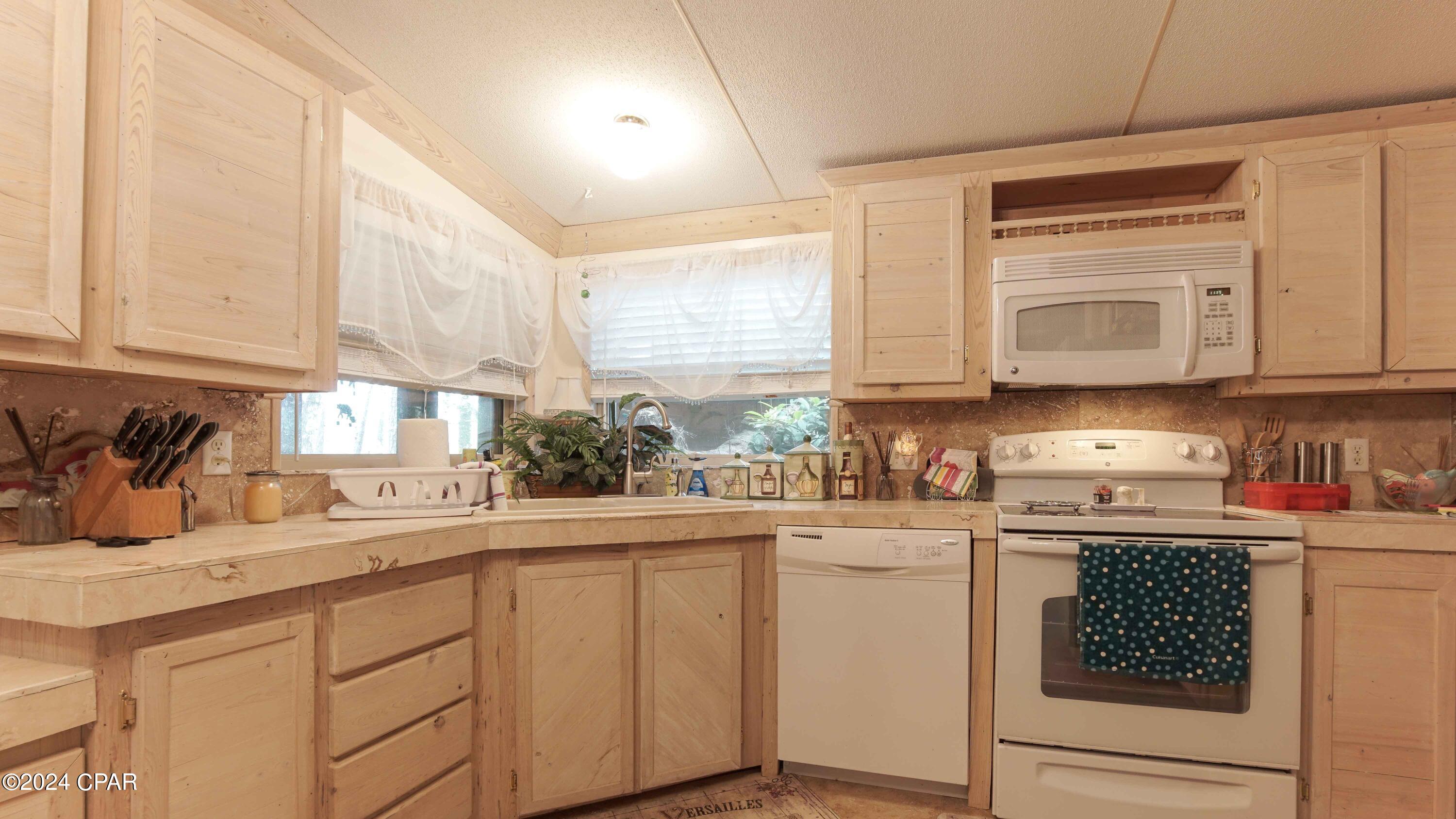 main property photo 62
