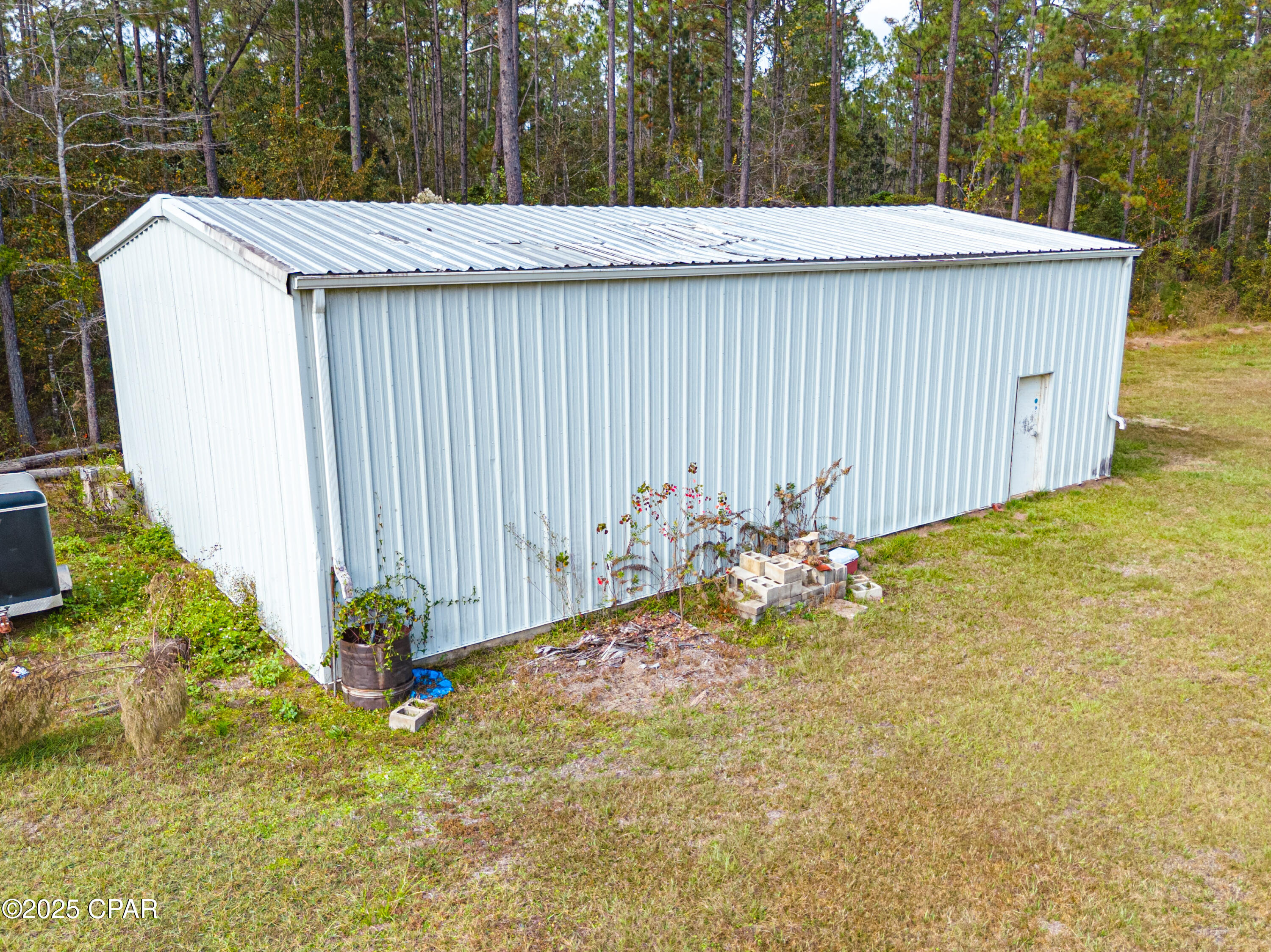 main property photo 35